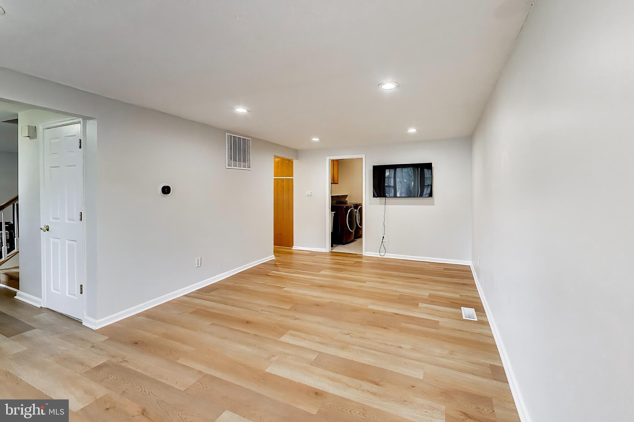 9152 BURKE ROAD