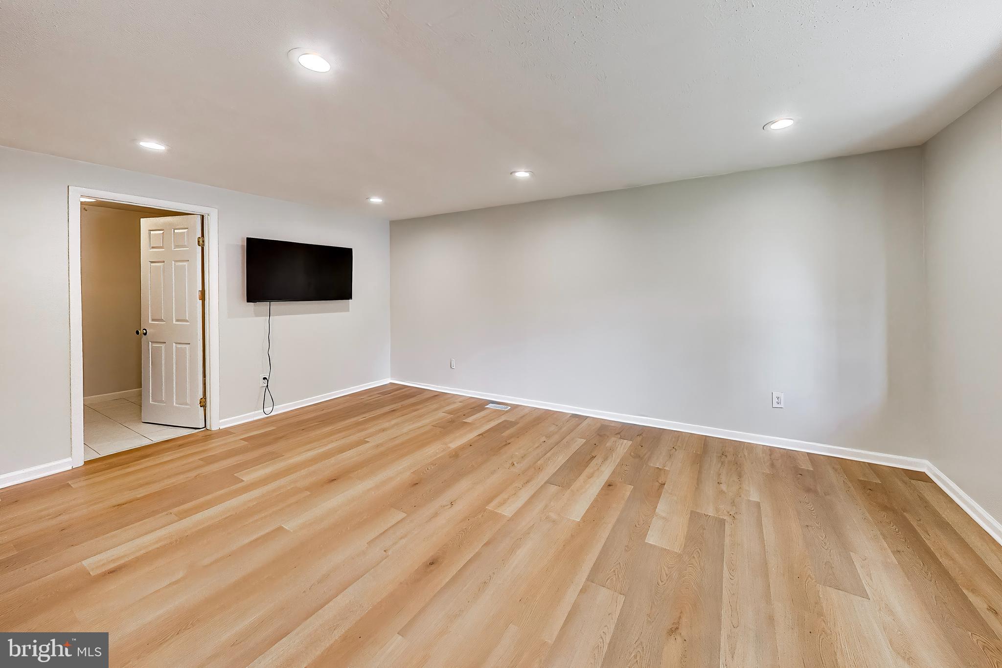 9152 BURKE ROAD