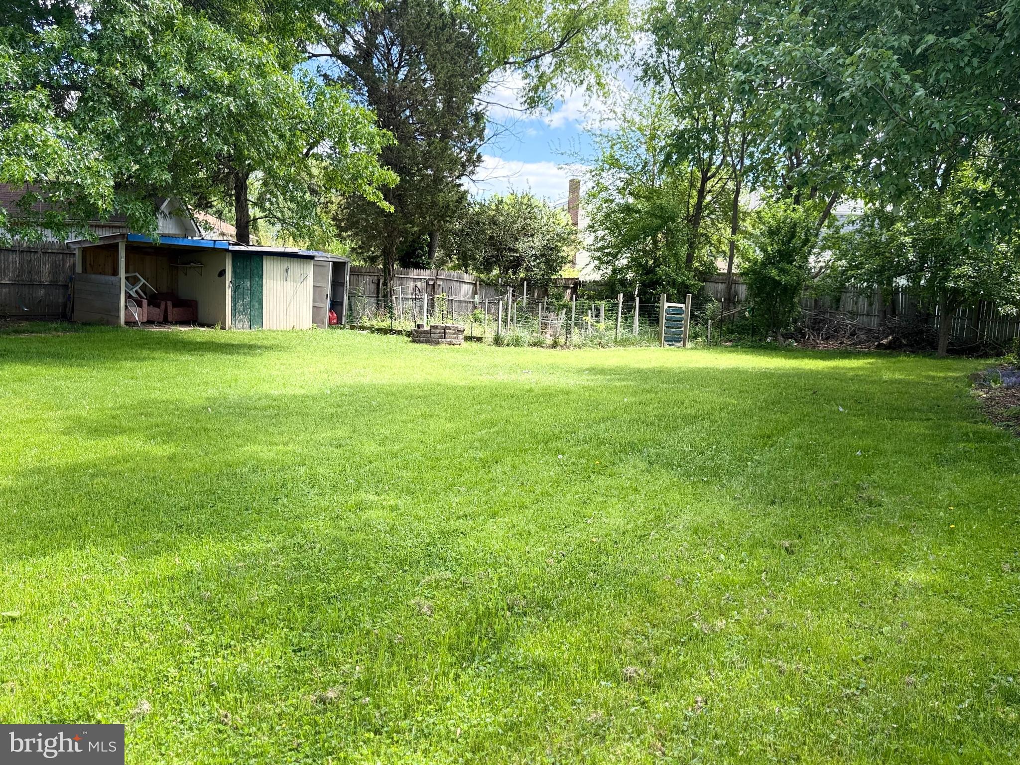 HILLCREST ORCHARDS - Residential