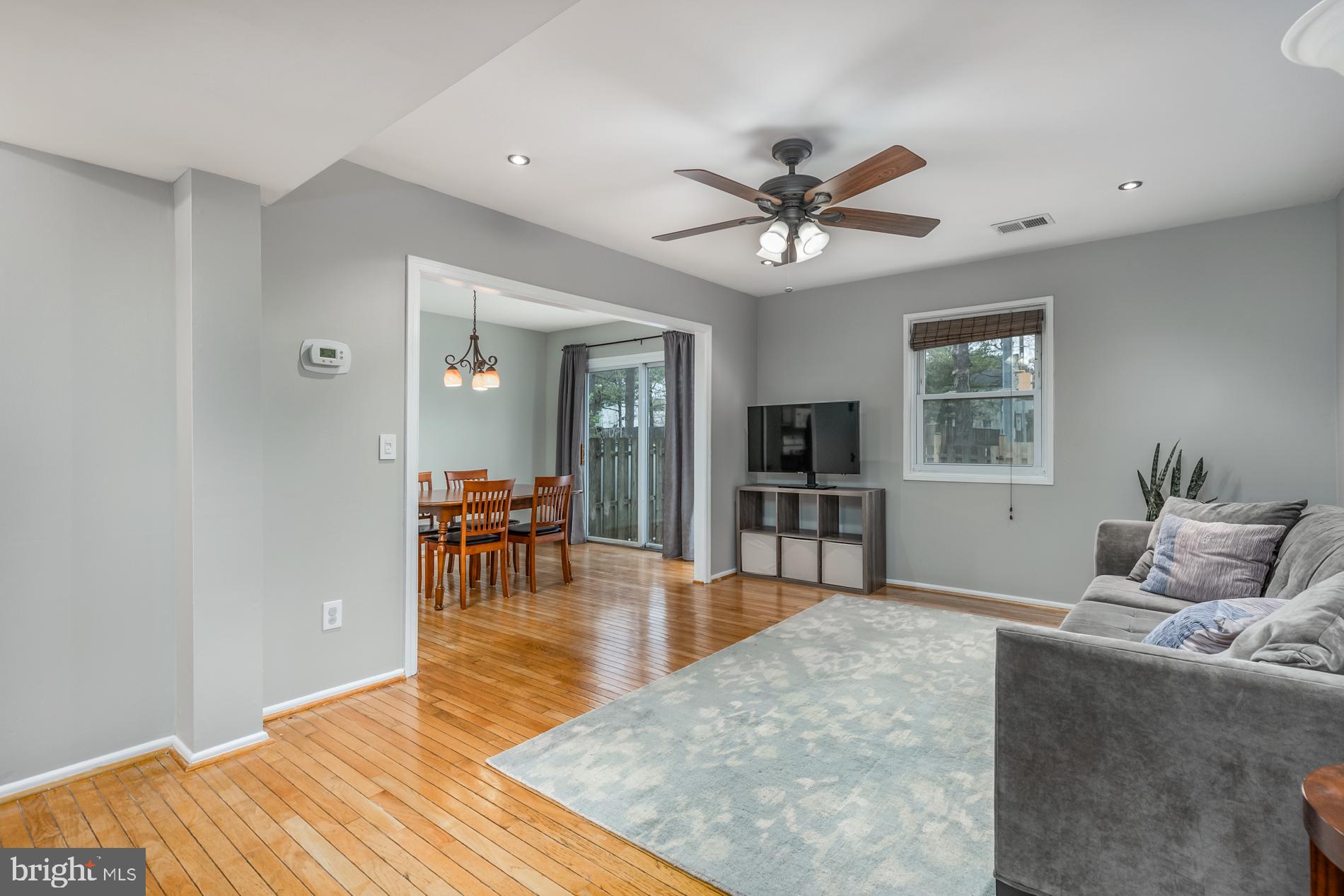 LAKE BRADDOCK - Residential