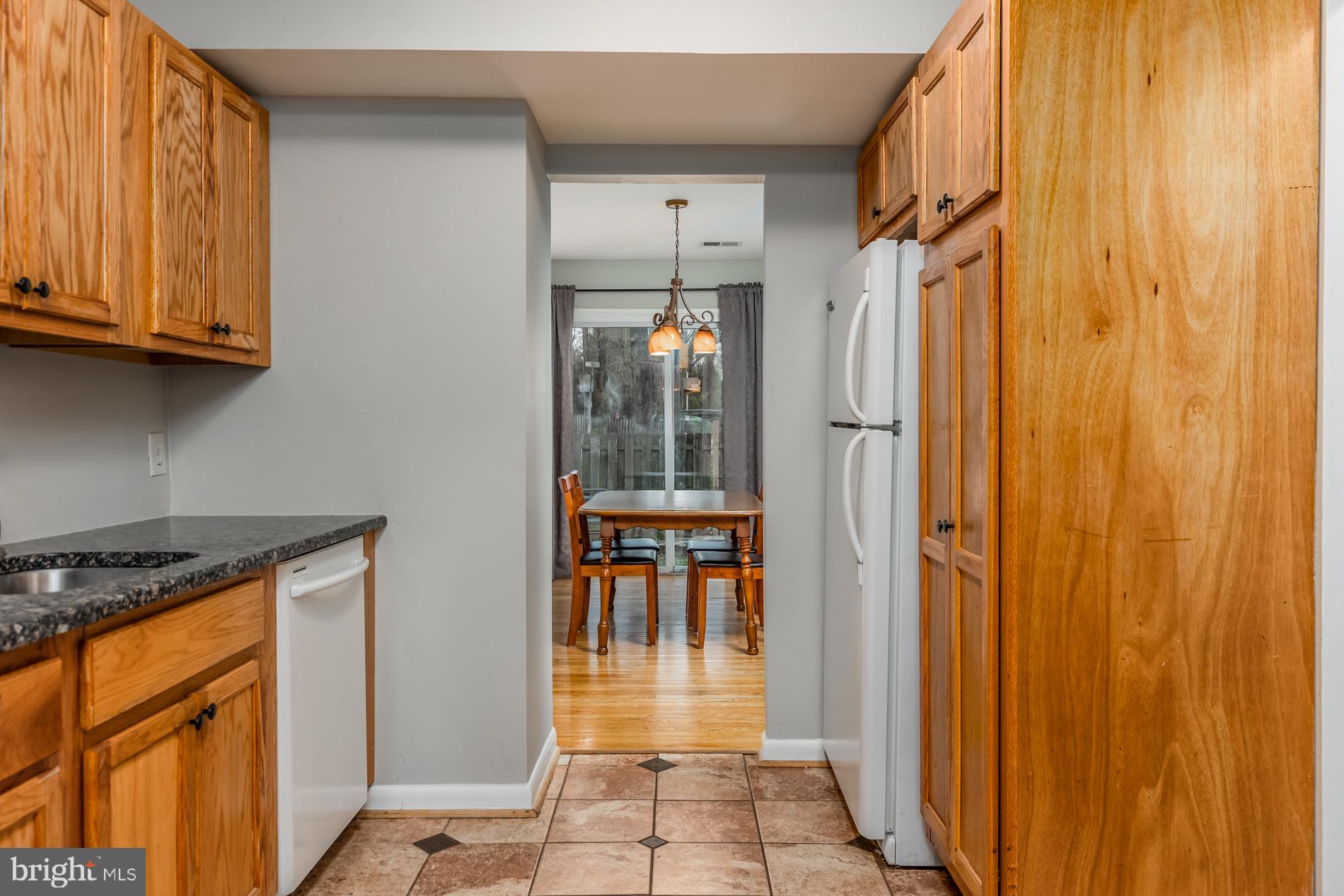 LAKE BRADDOCK - Residential