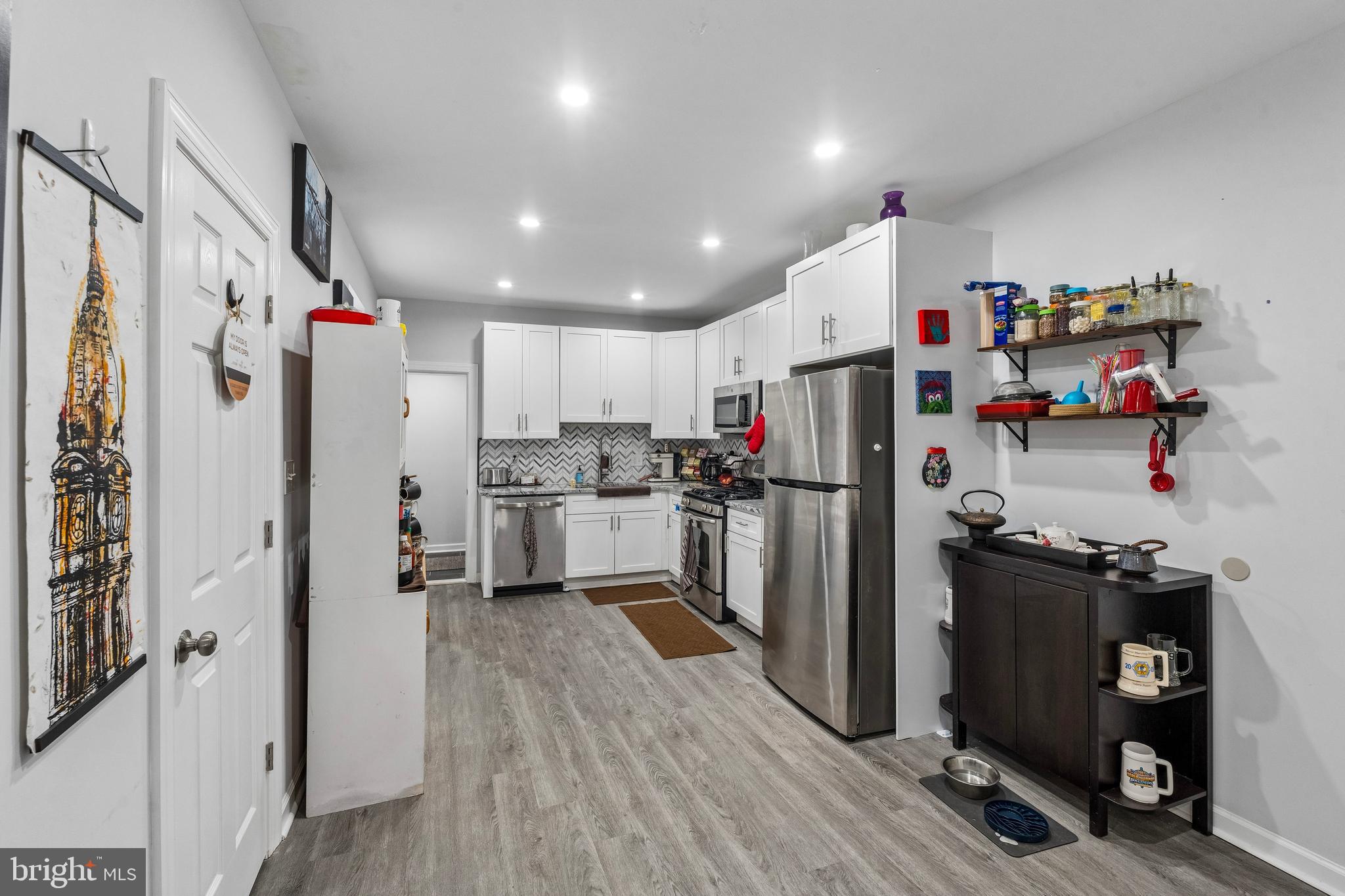 1549 N NEWKIRK STREET