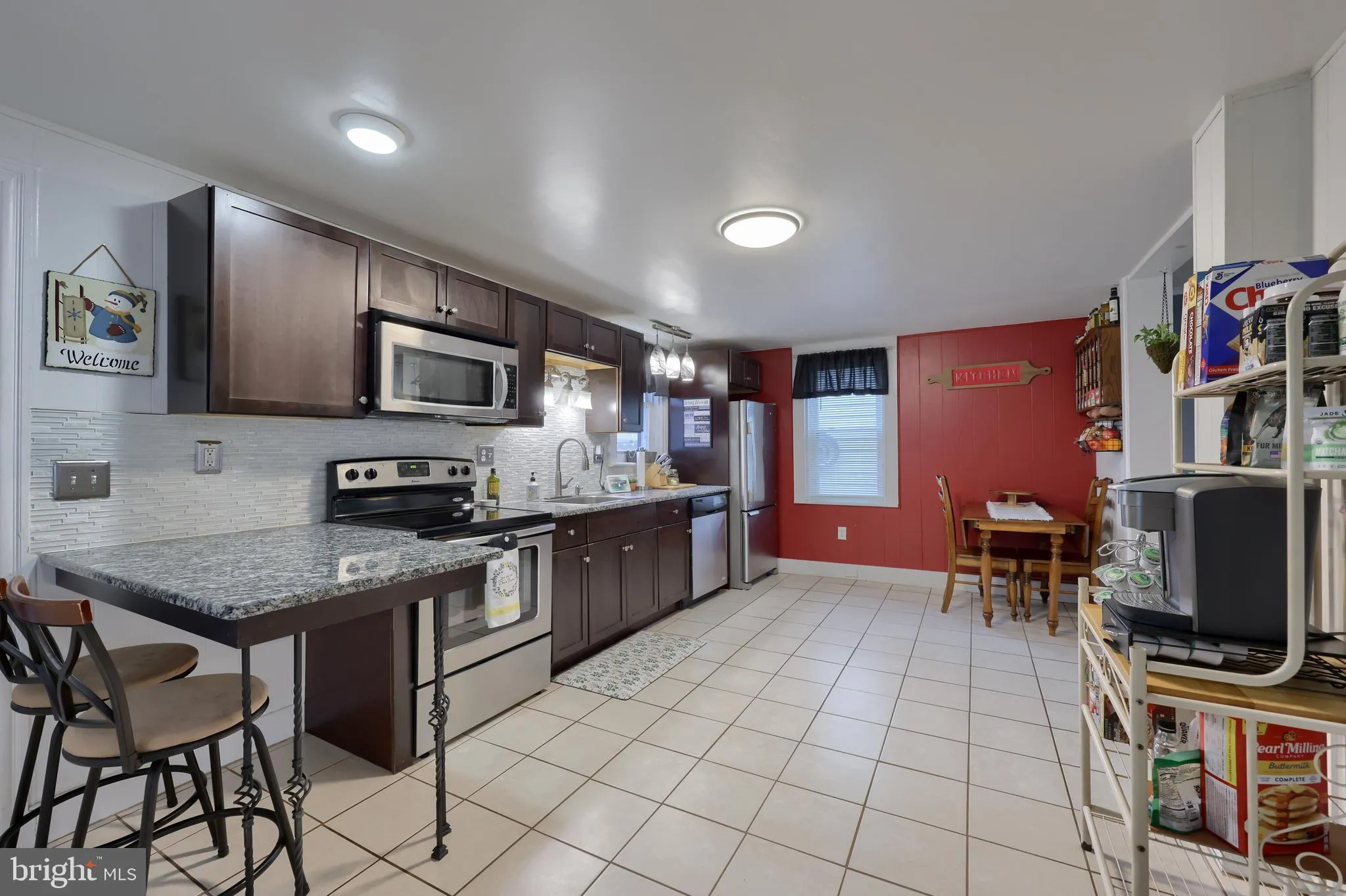 Womelsdorf, Pennsylvania 19567, United States, 4 Bedrooms Bedrooms, ,2 BathroomsBathrooms,Residential,Pending,9371