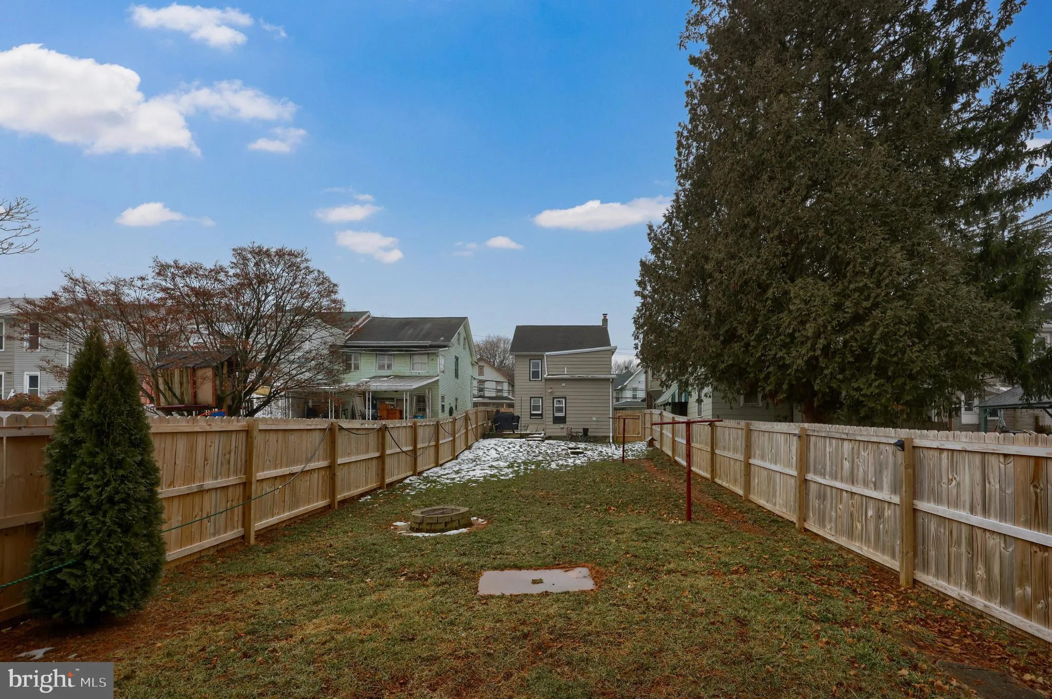 Womelsdorf, Pennsylvania 19567, United States, 4 Bedrooms Bedrooms, ,2 BathroomsBathrooms,Residential,Pending,9371