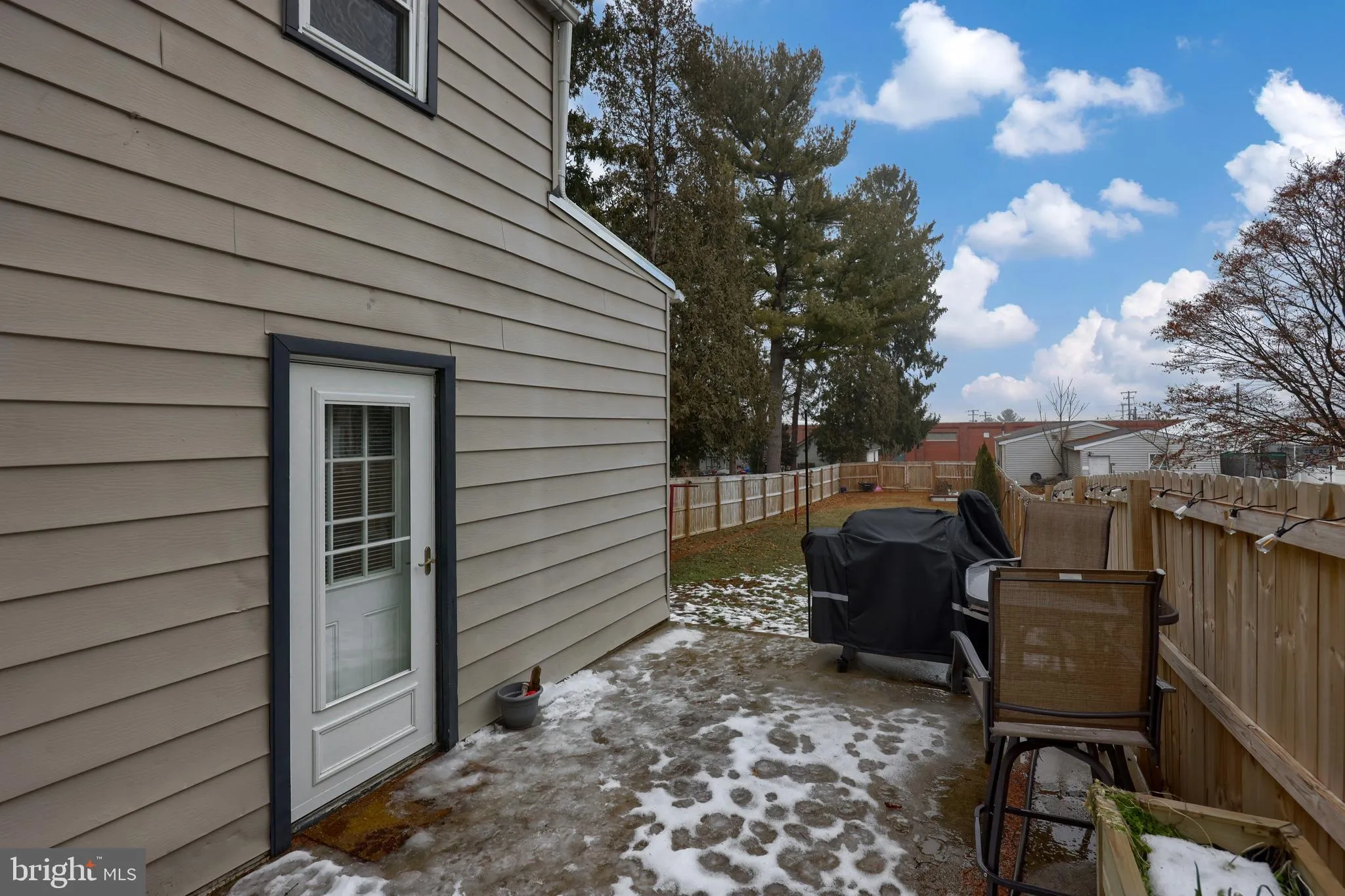 Womelsdorf, Pennsylvania 19567, United States, 4 Bedrooms Bedrooms, ,2 BathroomsBathrooms,Residential,Pending,9371