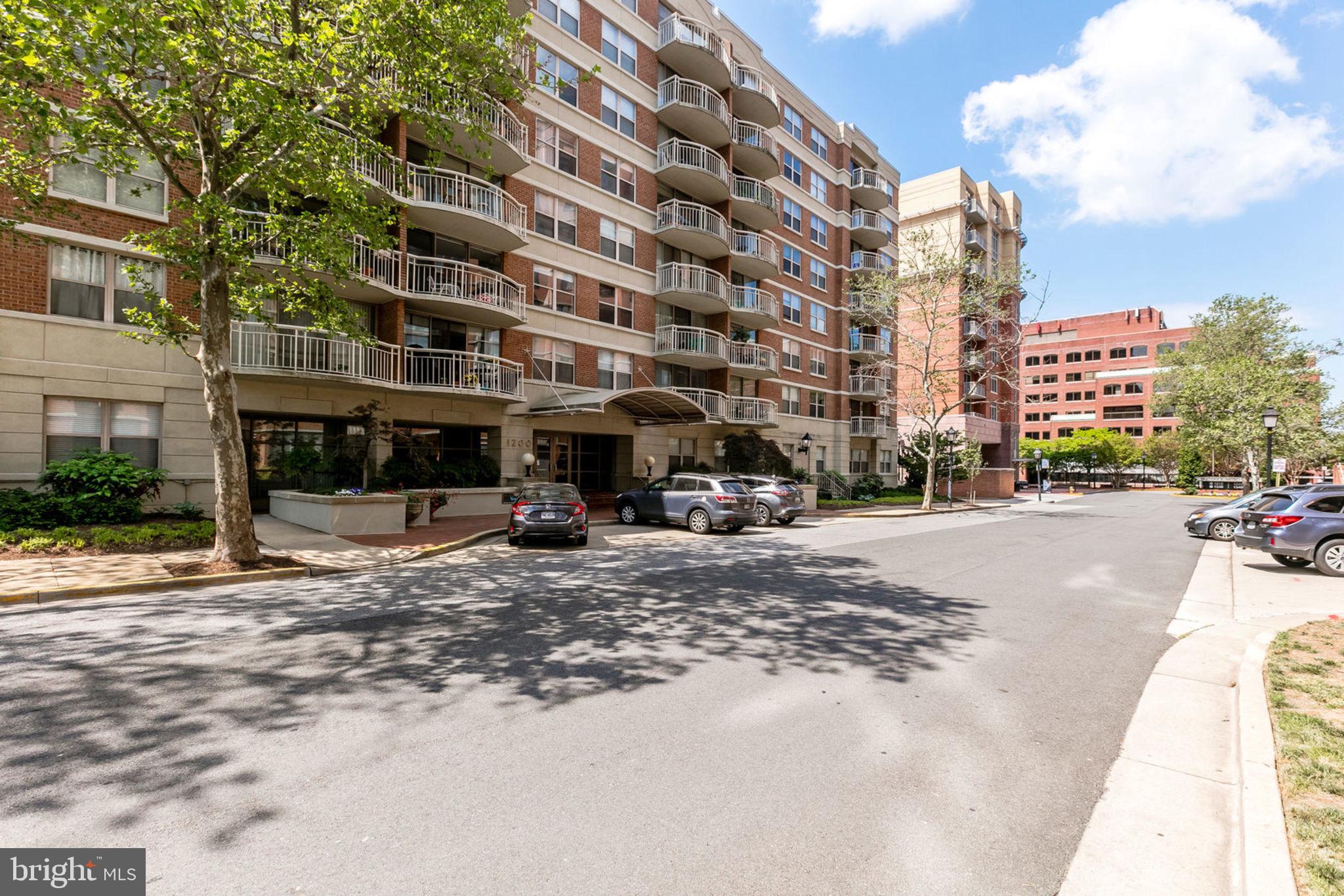 BRADDOCK PLACE - Residential Lease