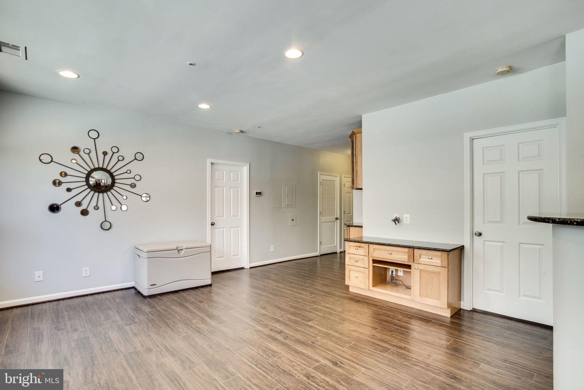 BRADDOCK PLACE - Residential Lease