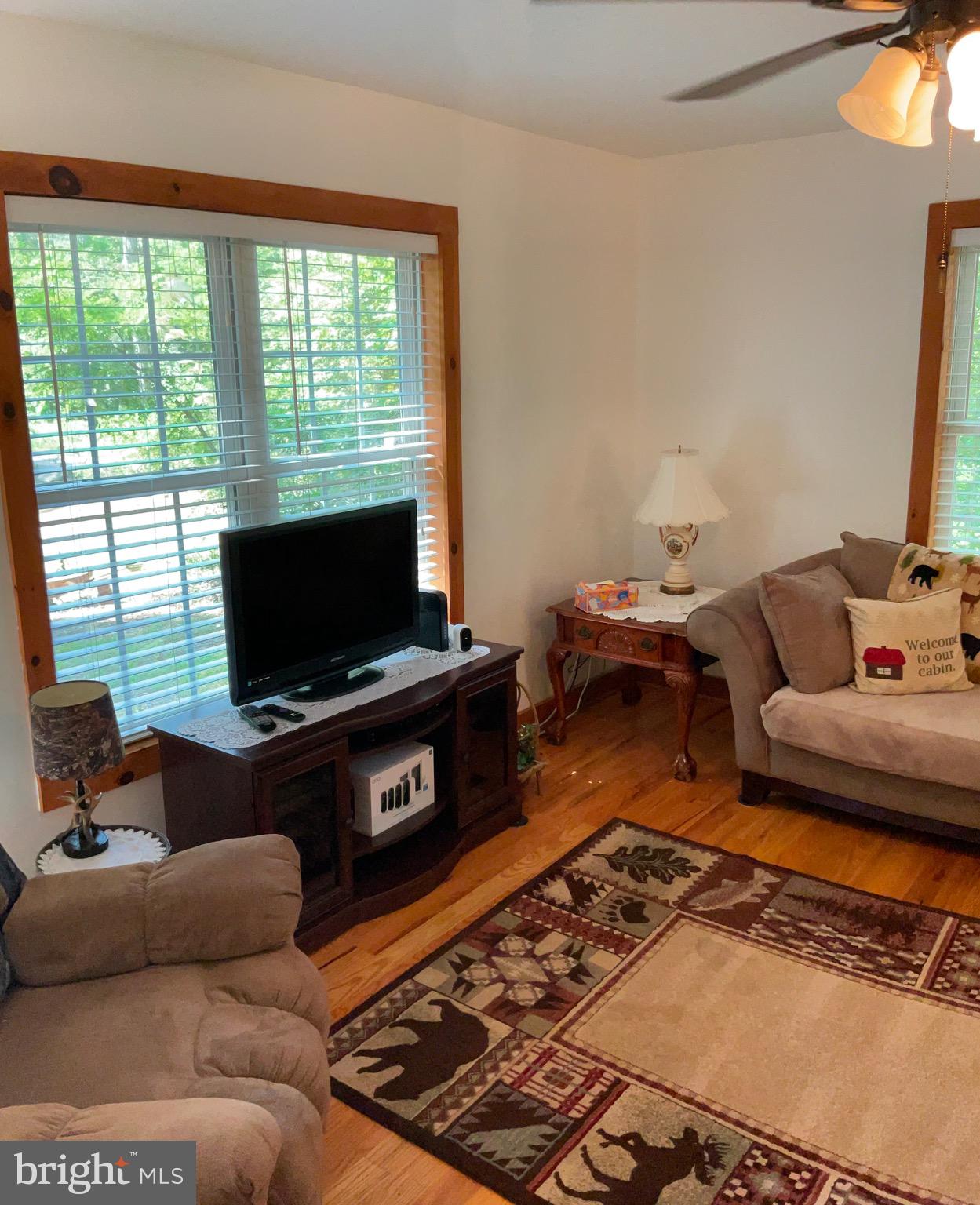 CABIN AT CAPON BRIDGE - Residential