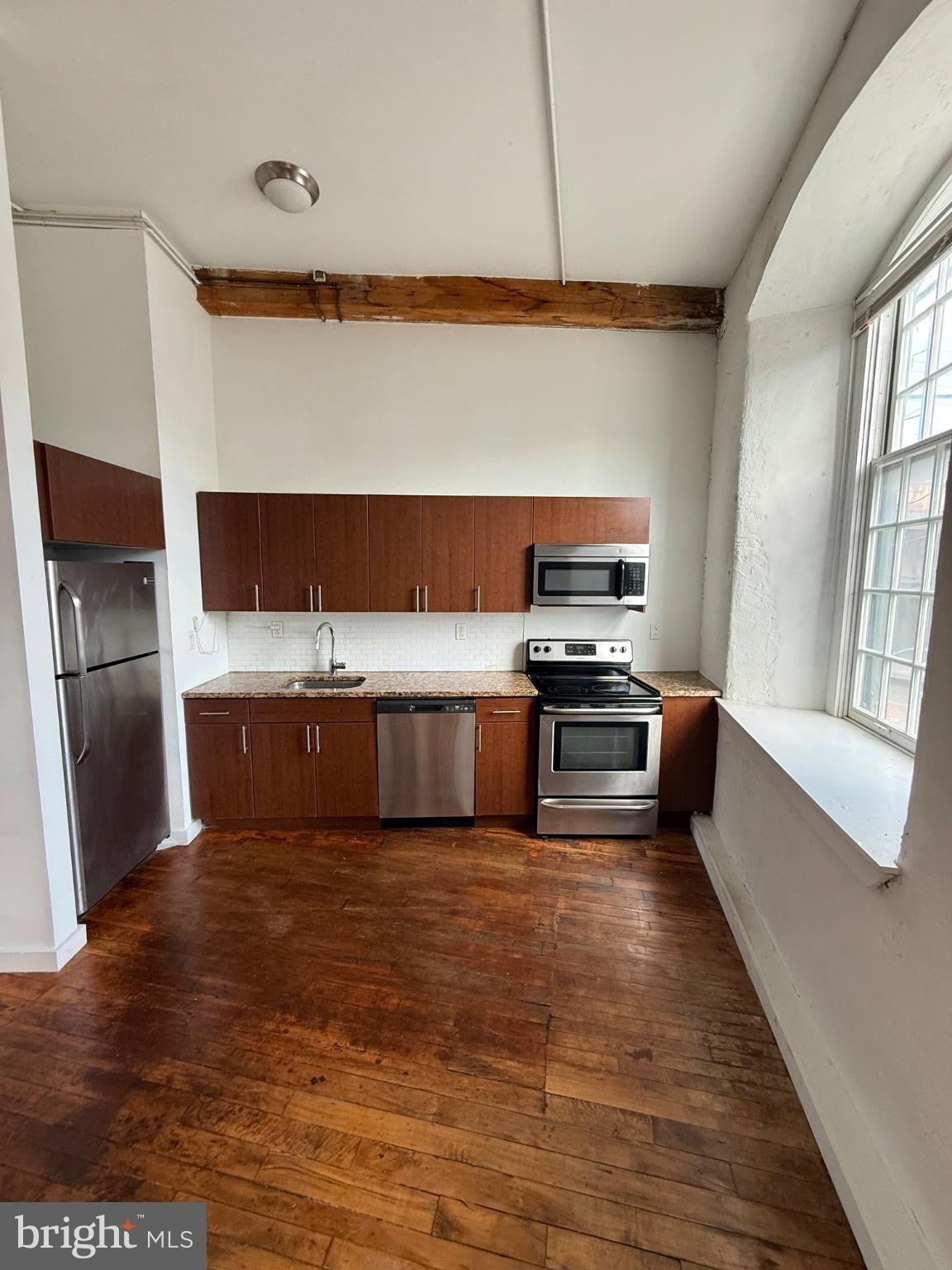 4 LEVERINGTON AVENUE UNIT 207