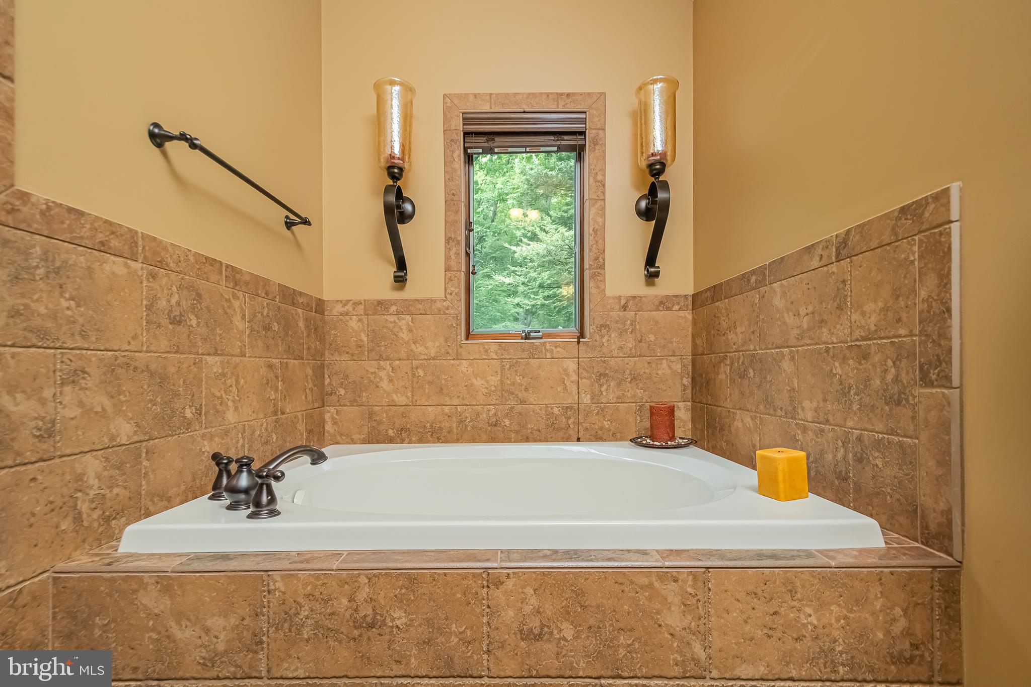 NORTH SHORE - Residential