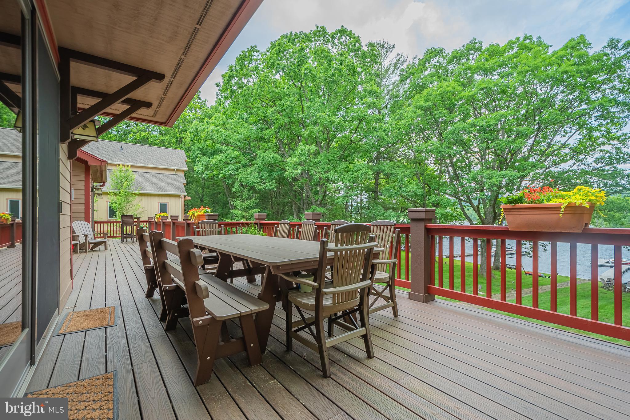 NORTH SHORE - Residential