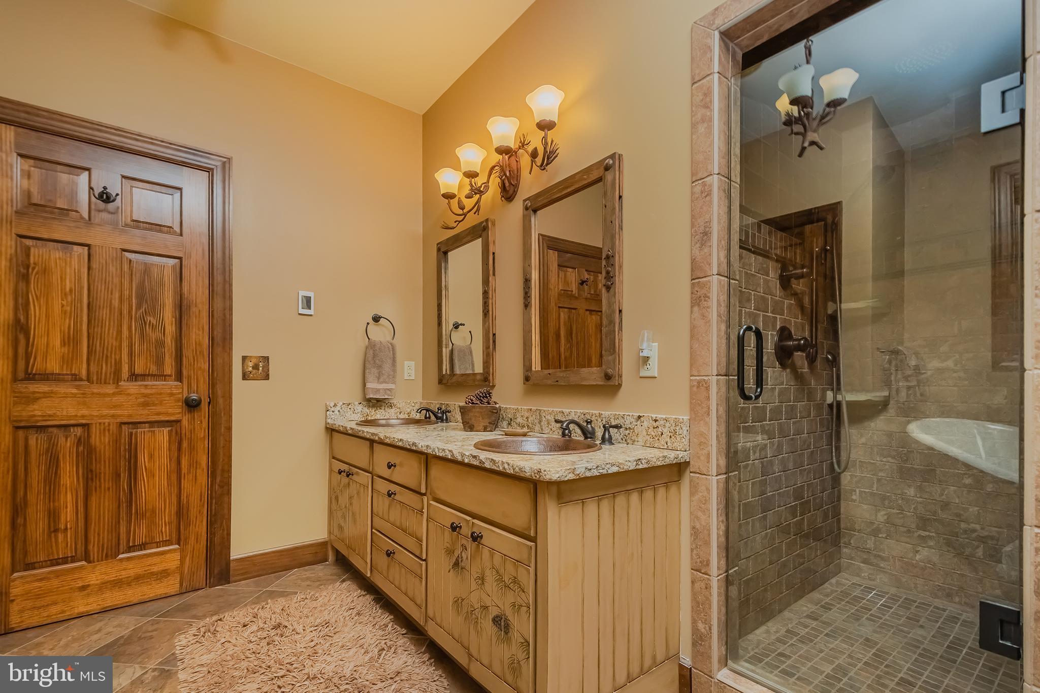 NORTH SHORE - Residential