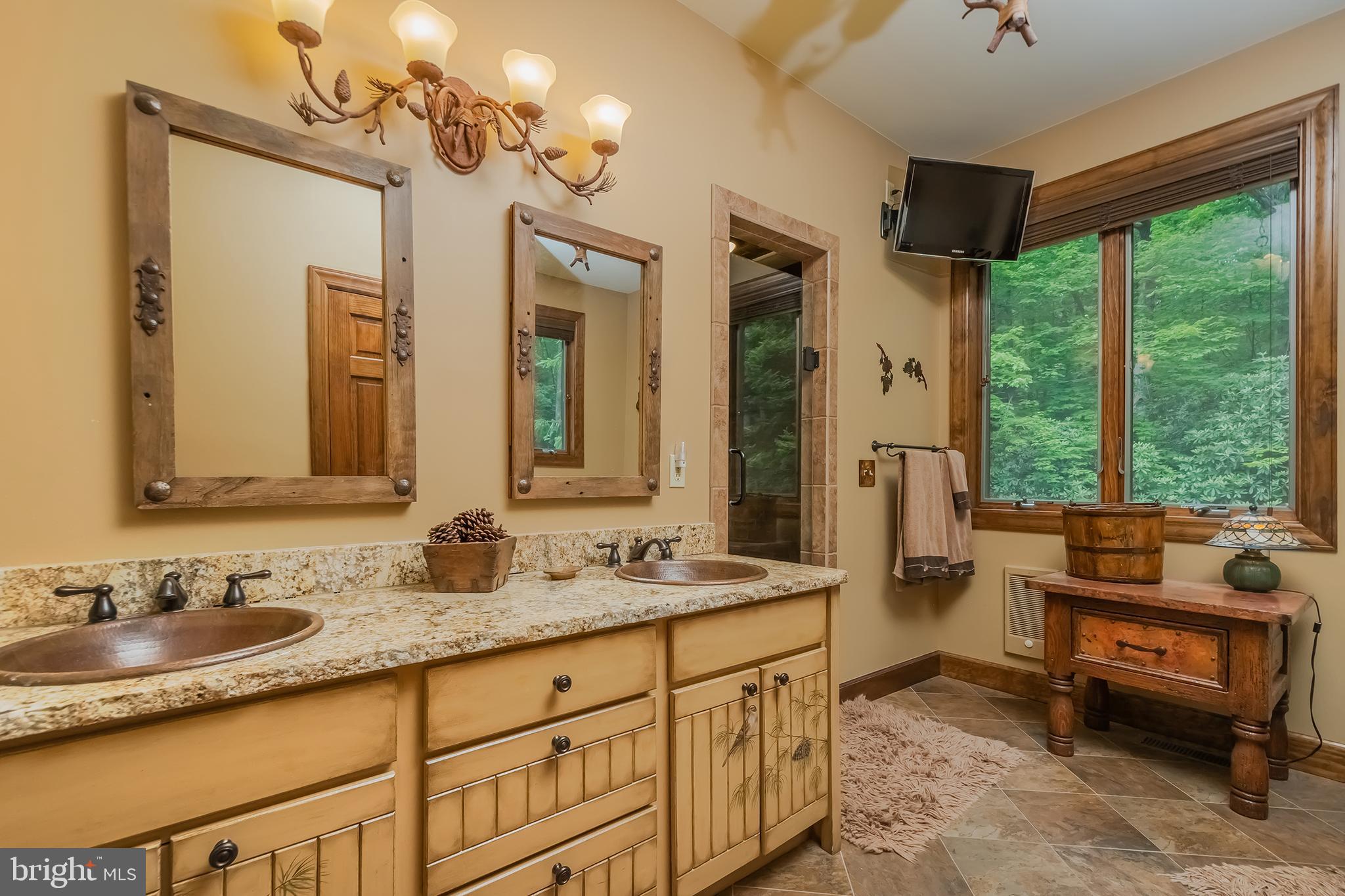 NORTH SHORE - Residential