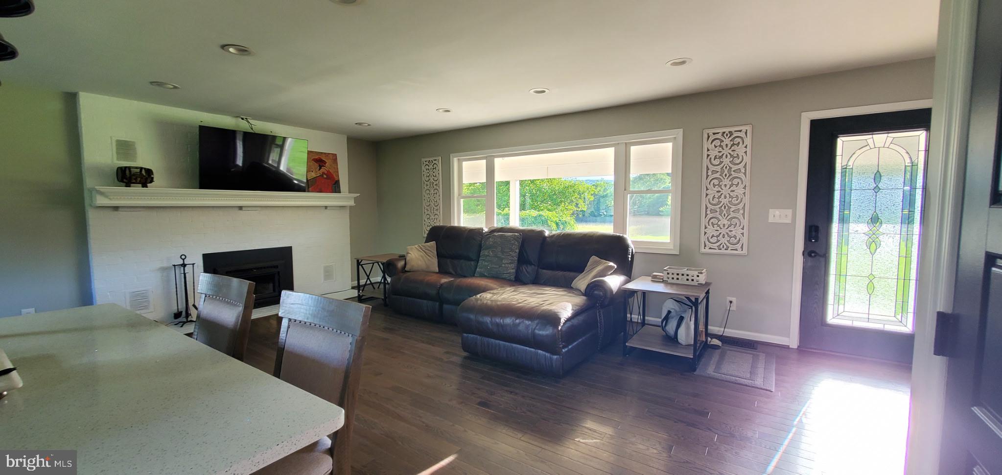 MOUNTAIN FARM - Residential