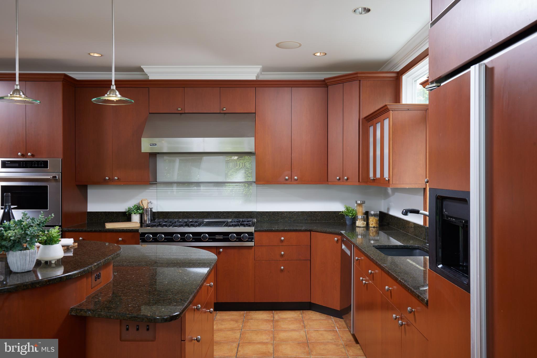 BATTERY PARK - Residential