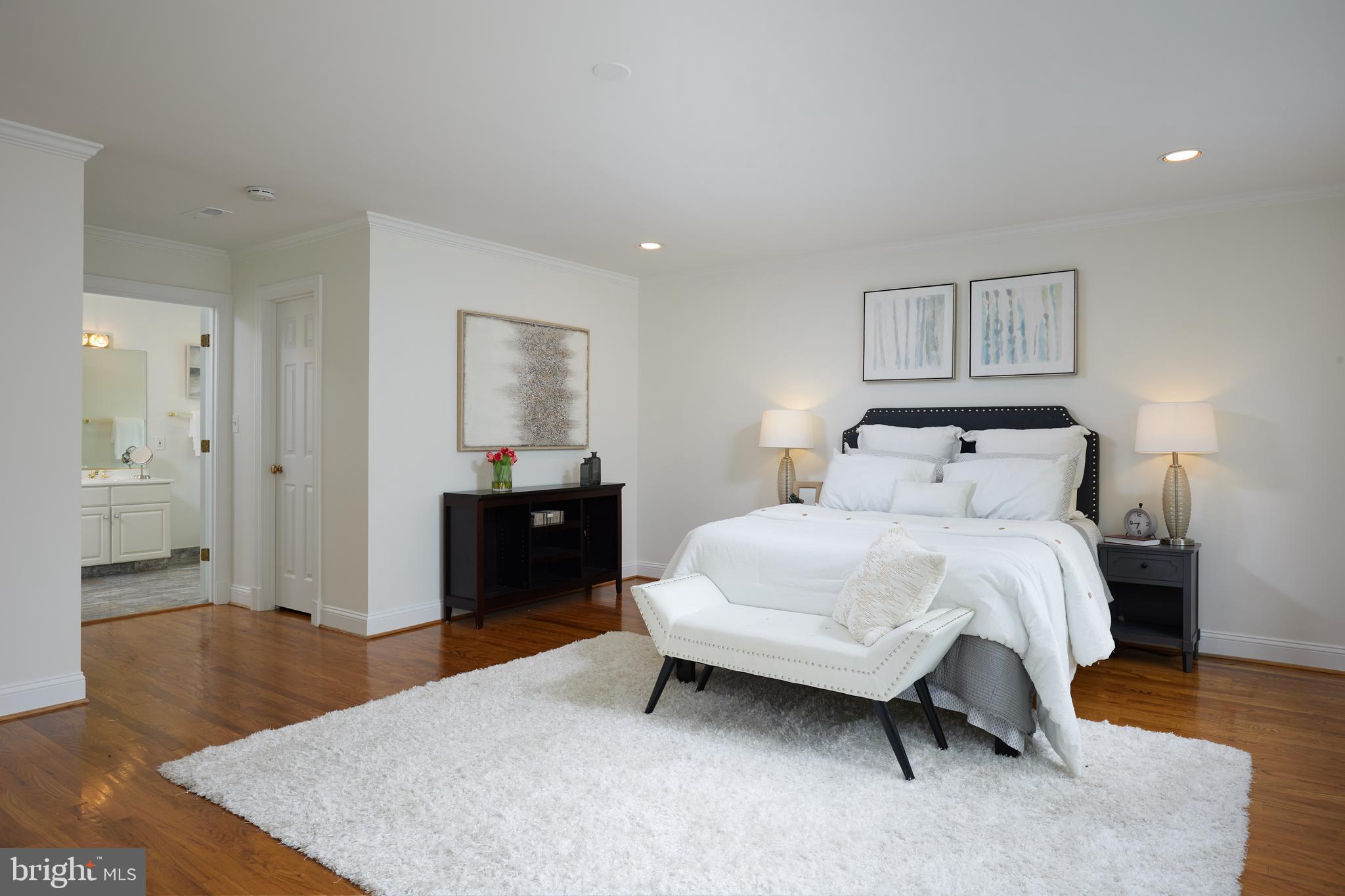 BATTERY PARK - Residential