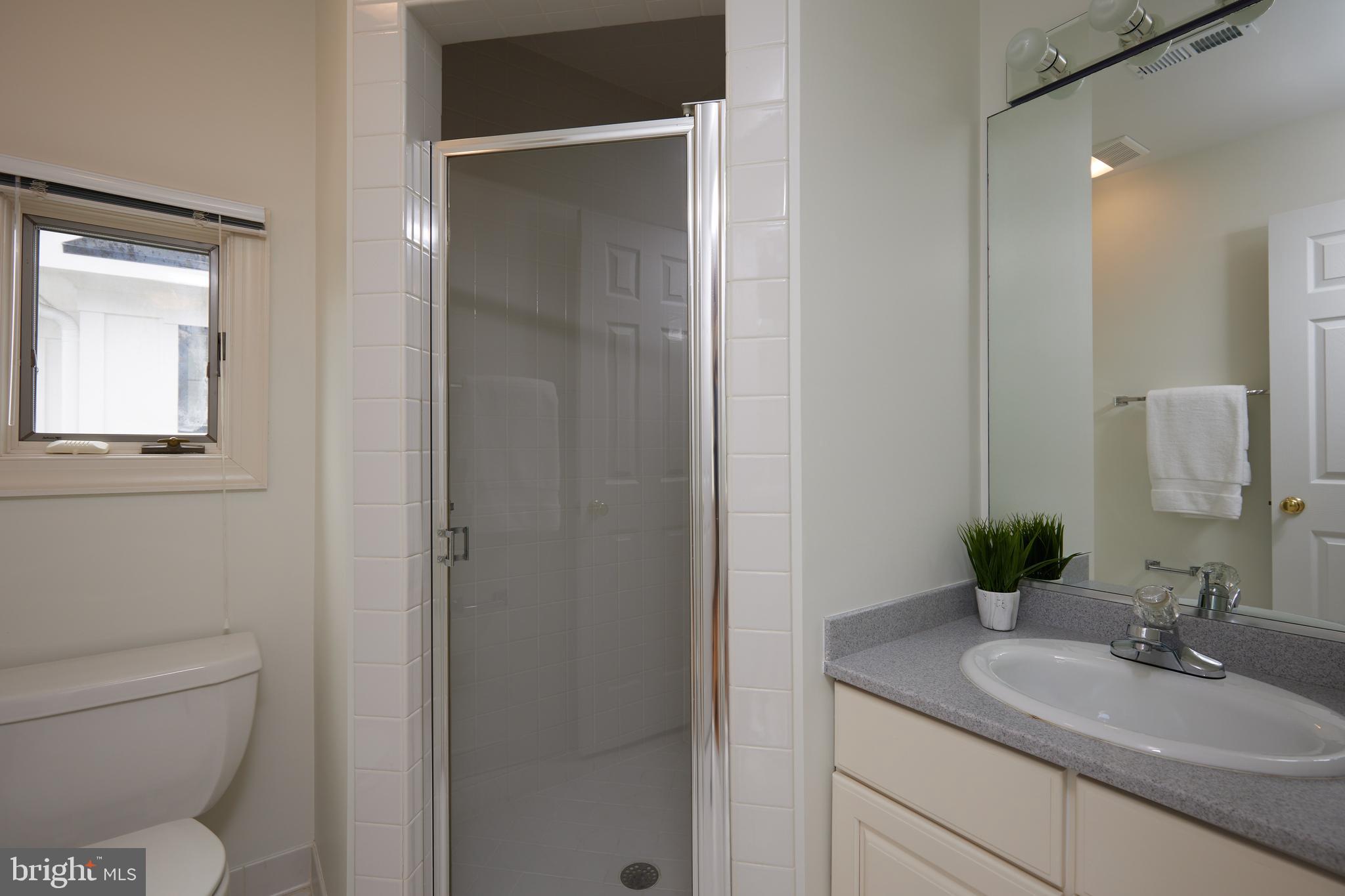 BATTERY PARK - Residential