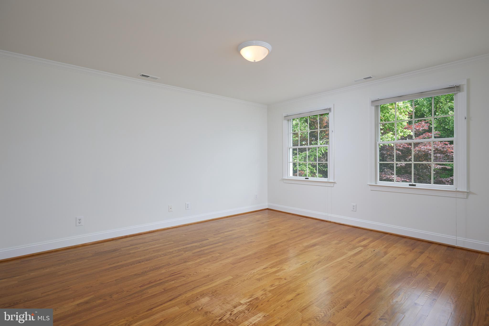 BATTERY PARK - Residential