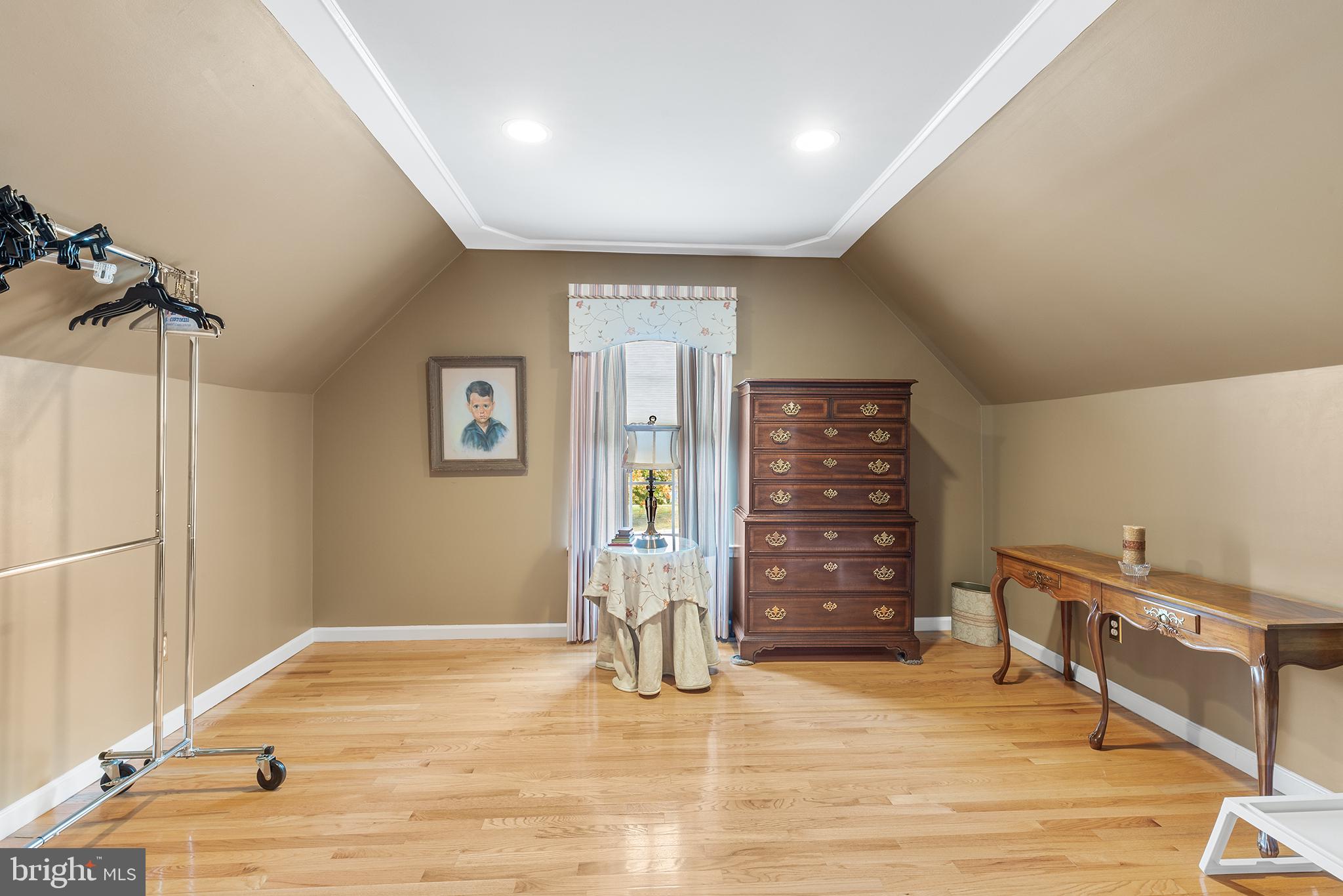 WHITEWOODS - Residential