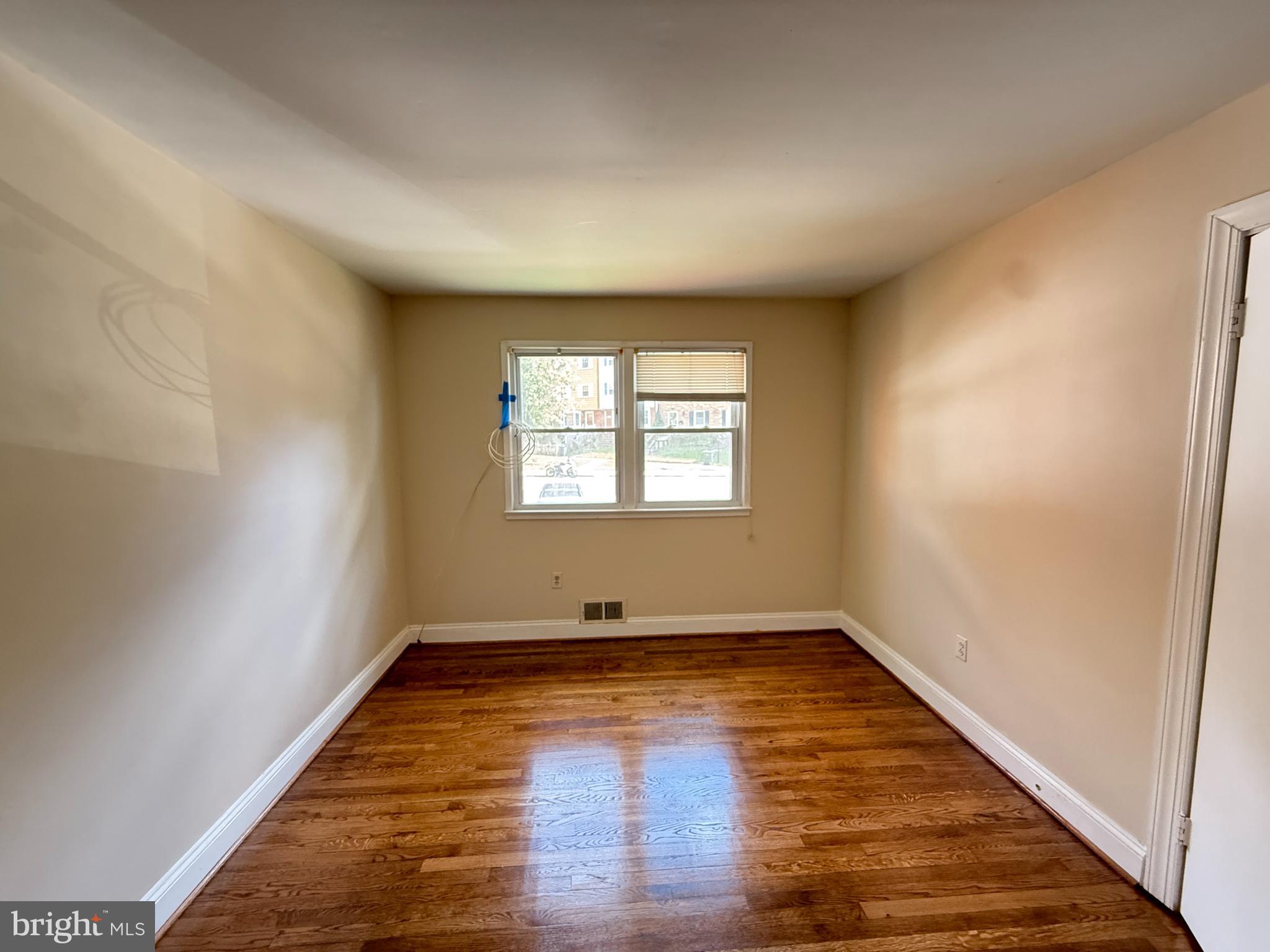 DALE CITY - Residential Lease