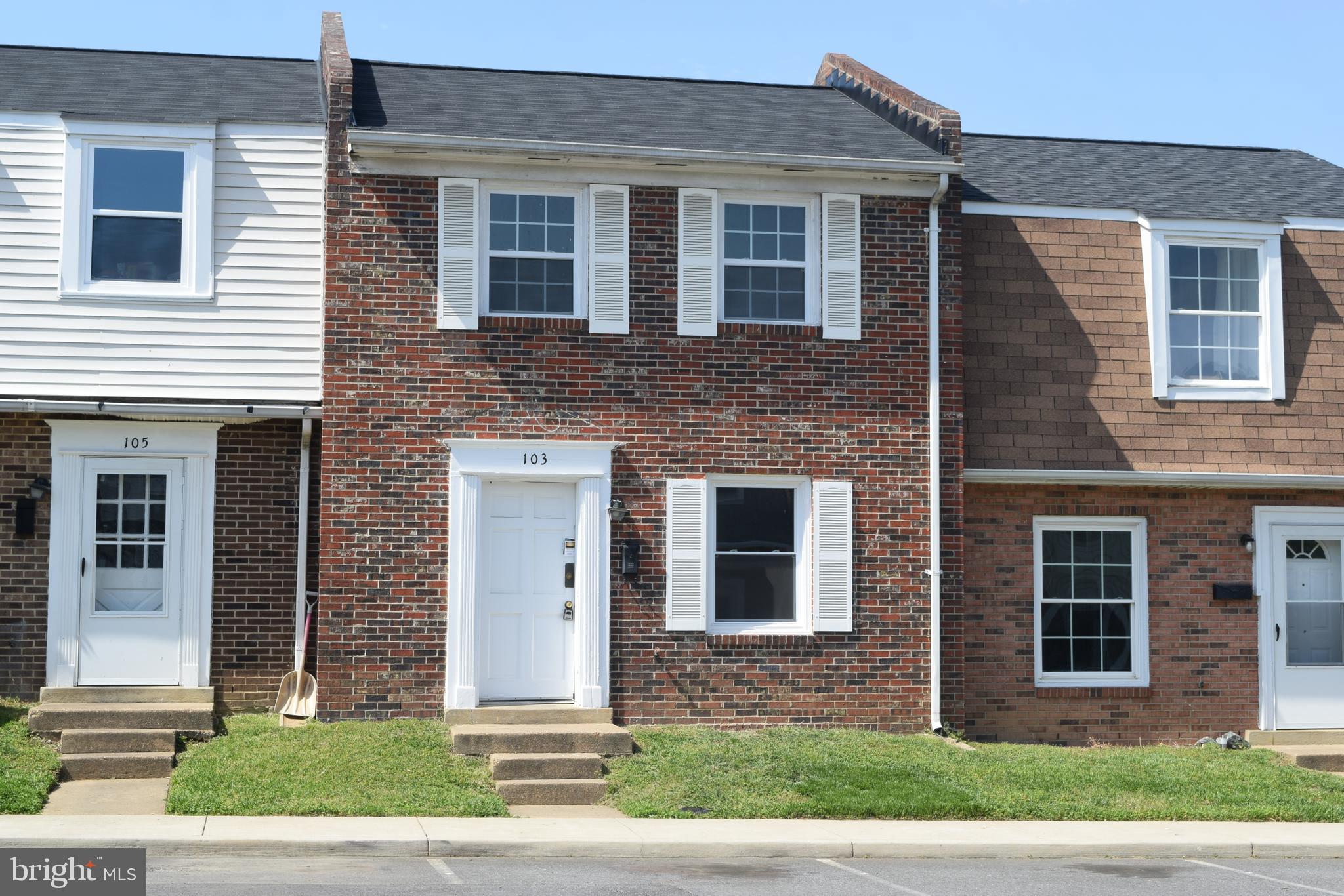 BRAGG HILL TOWNHOUSES - Residential Lease