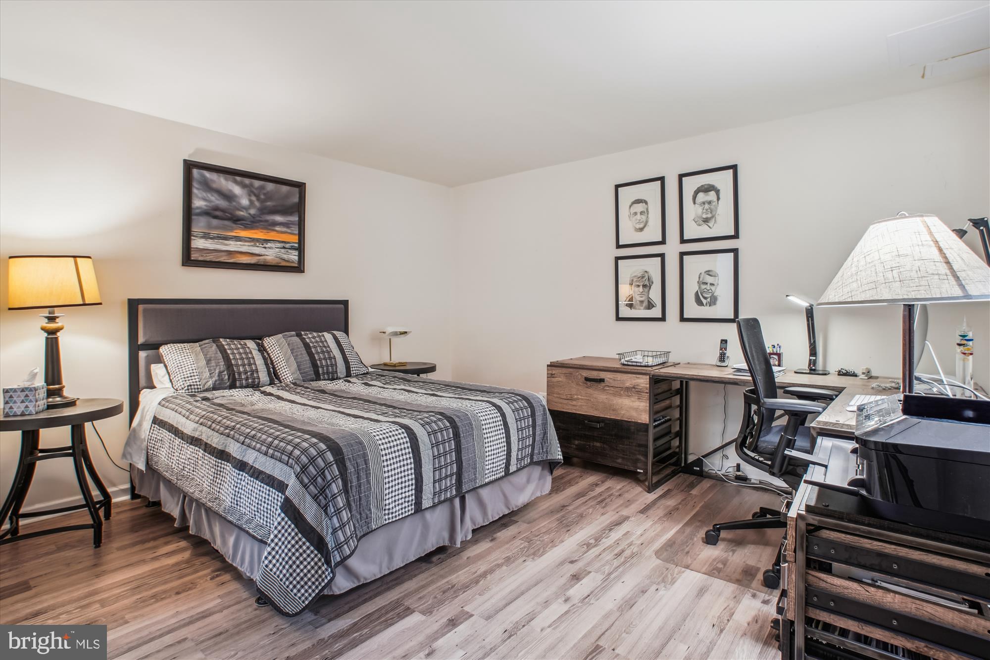 THE COURTS OF FOX MILL - Residential