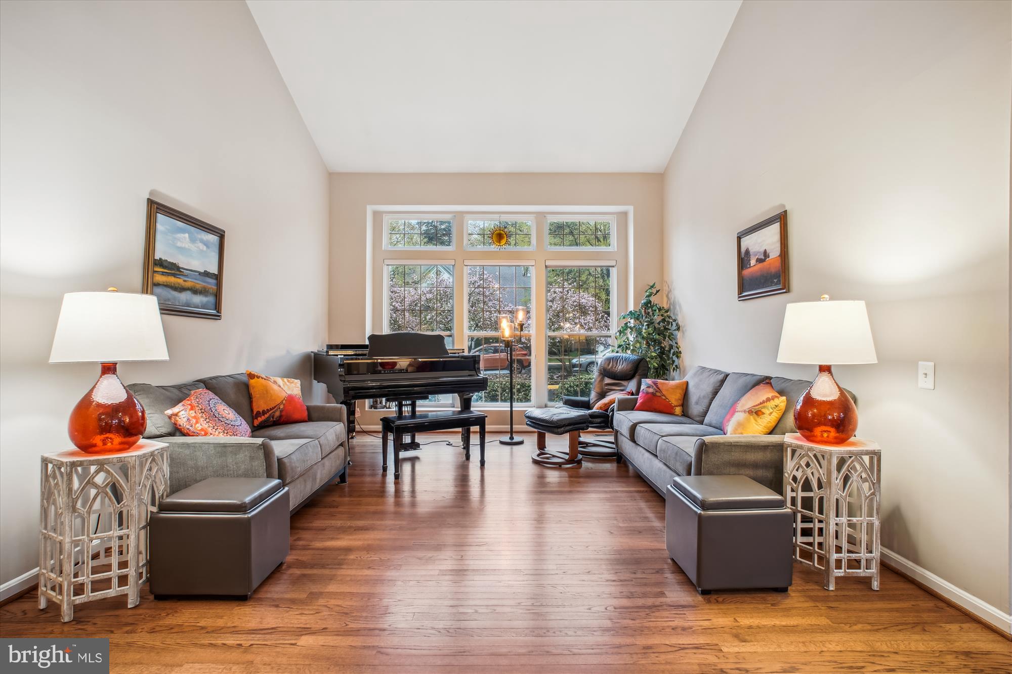 THE COURTS OF FOX MILL - Residential