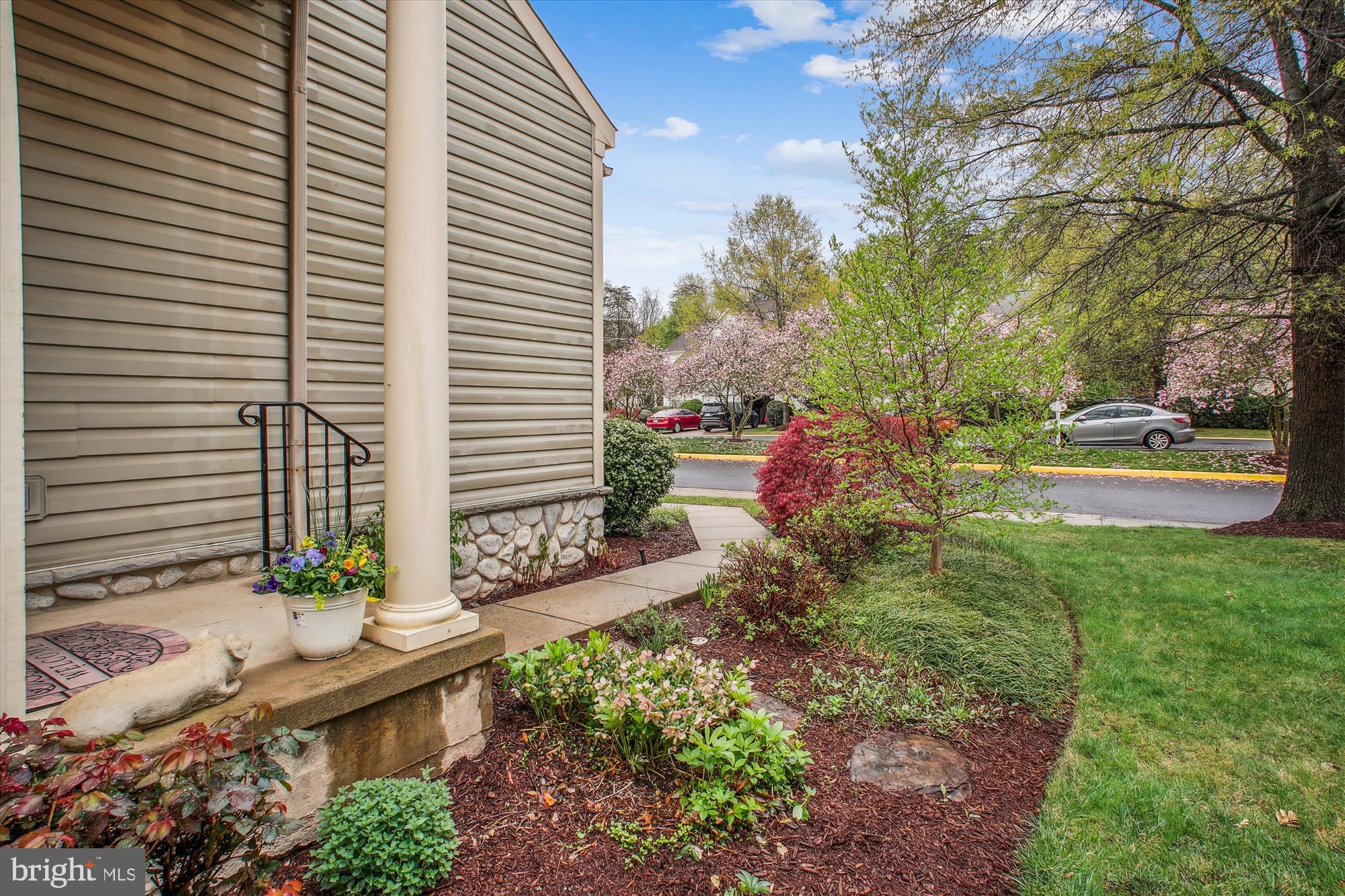 THE COURTS OF FOX MILL - Residential