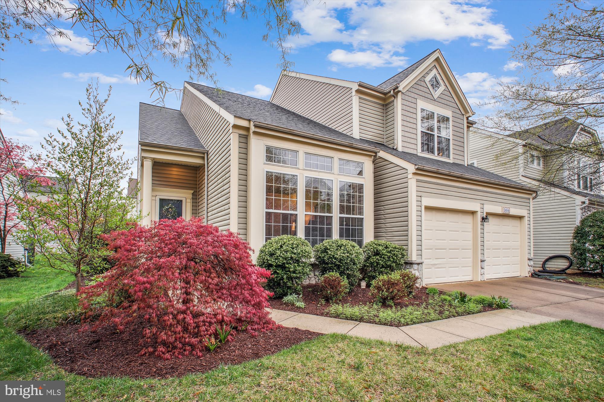 THE COURTS OF FOX MILL - Residential