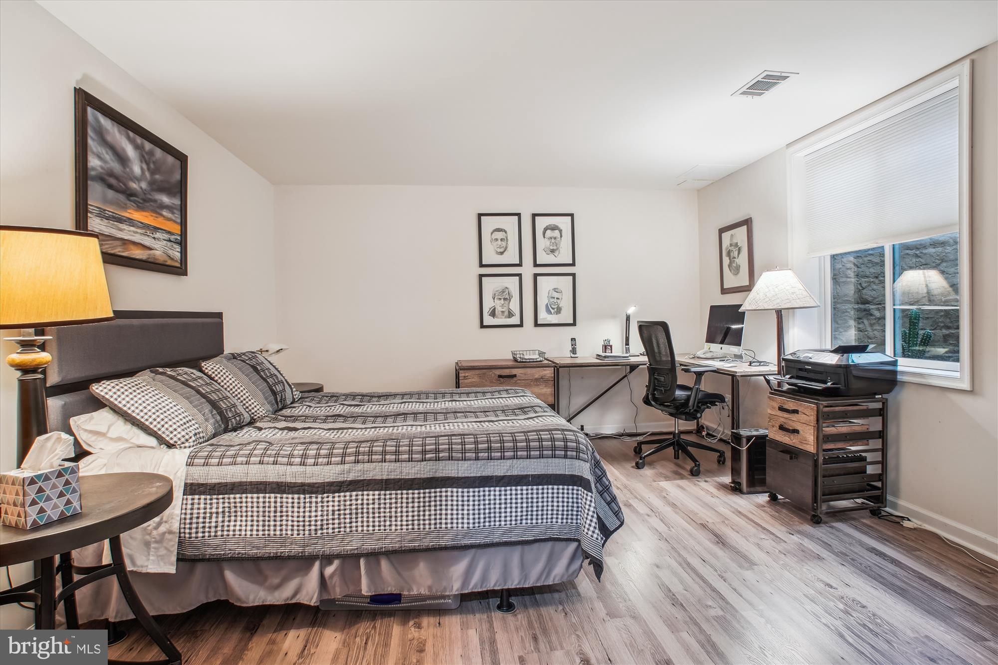 THE COURTS OF FOX MILL - Residential