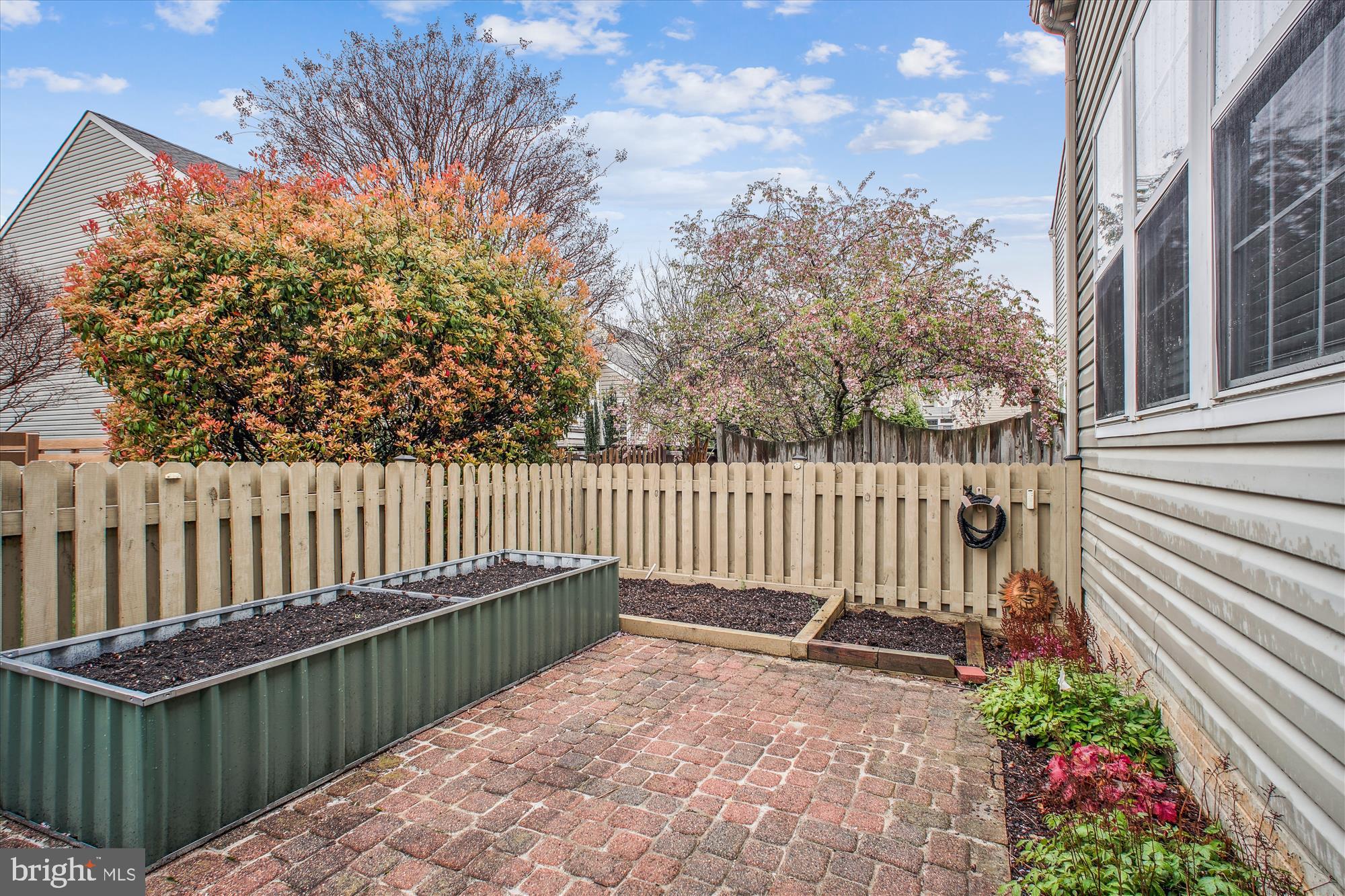 THE COURTS OF FOX MILL - Residential