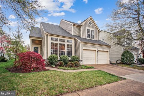2454 ARCTIC FOX WAY RESTON VA 20191