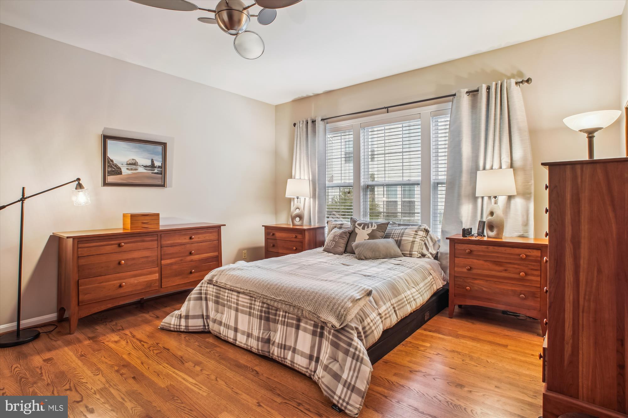 THE COURTS OF FOX MILL - Residential