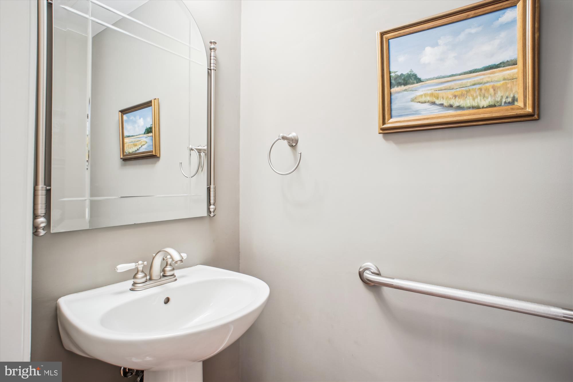 THE COURTS OF FOX MILL - Residential