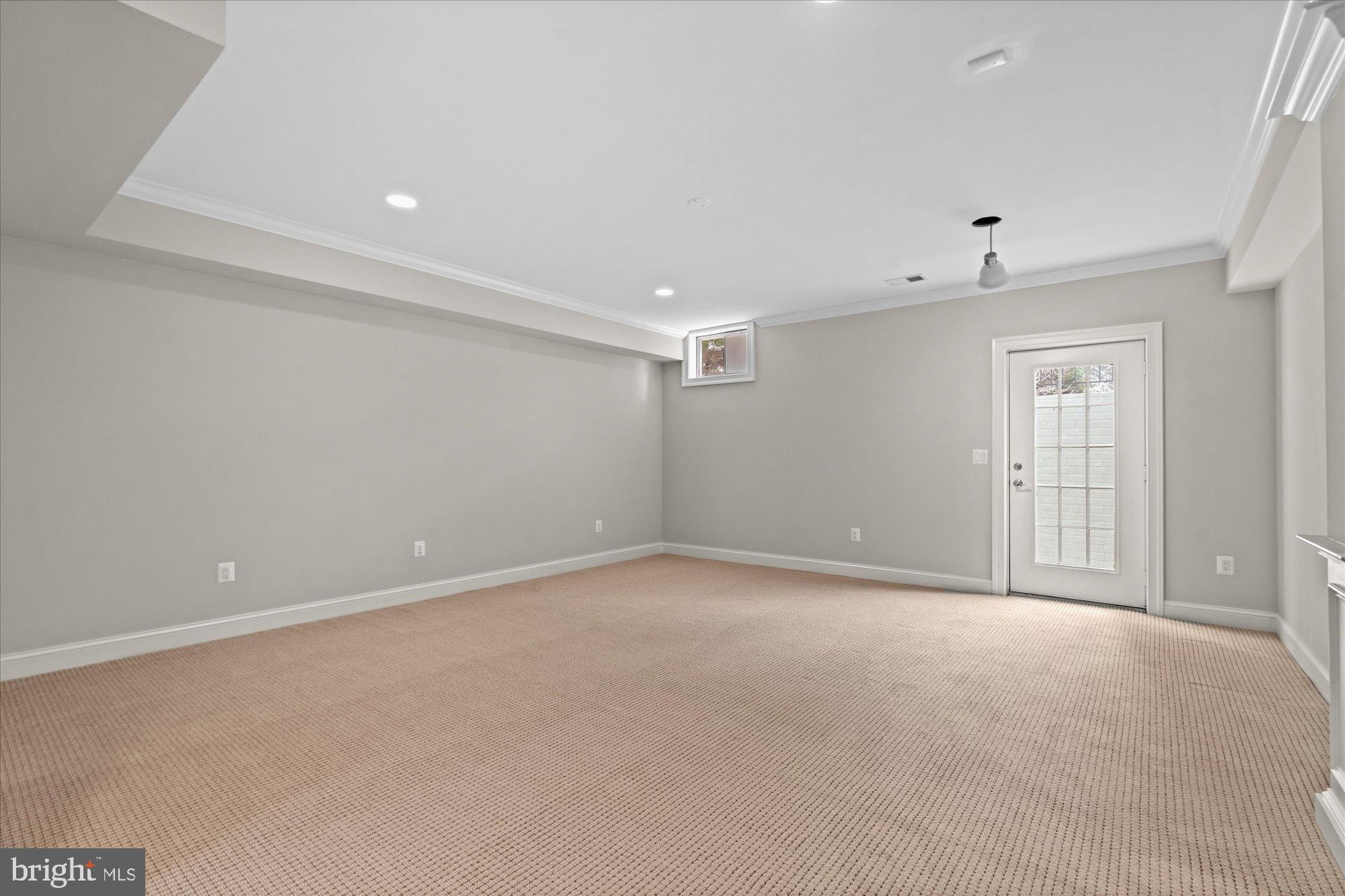 PLYMOUTH HAVEN - Residential