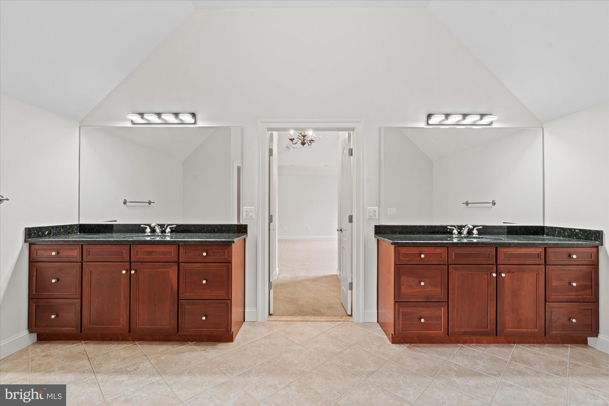 PLYMOUTH HAVEN - Residential