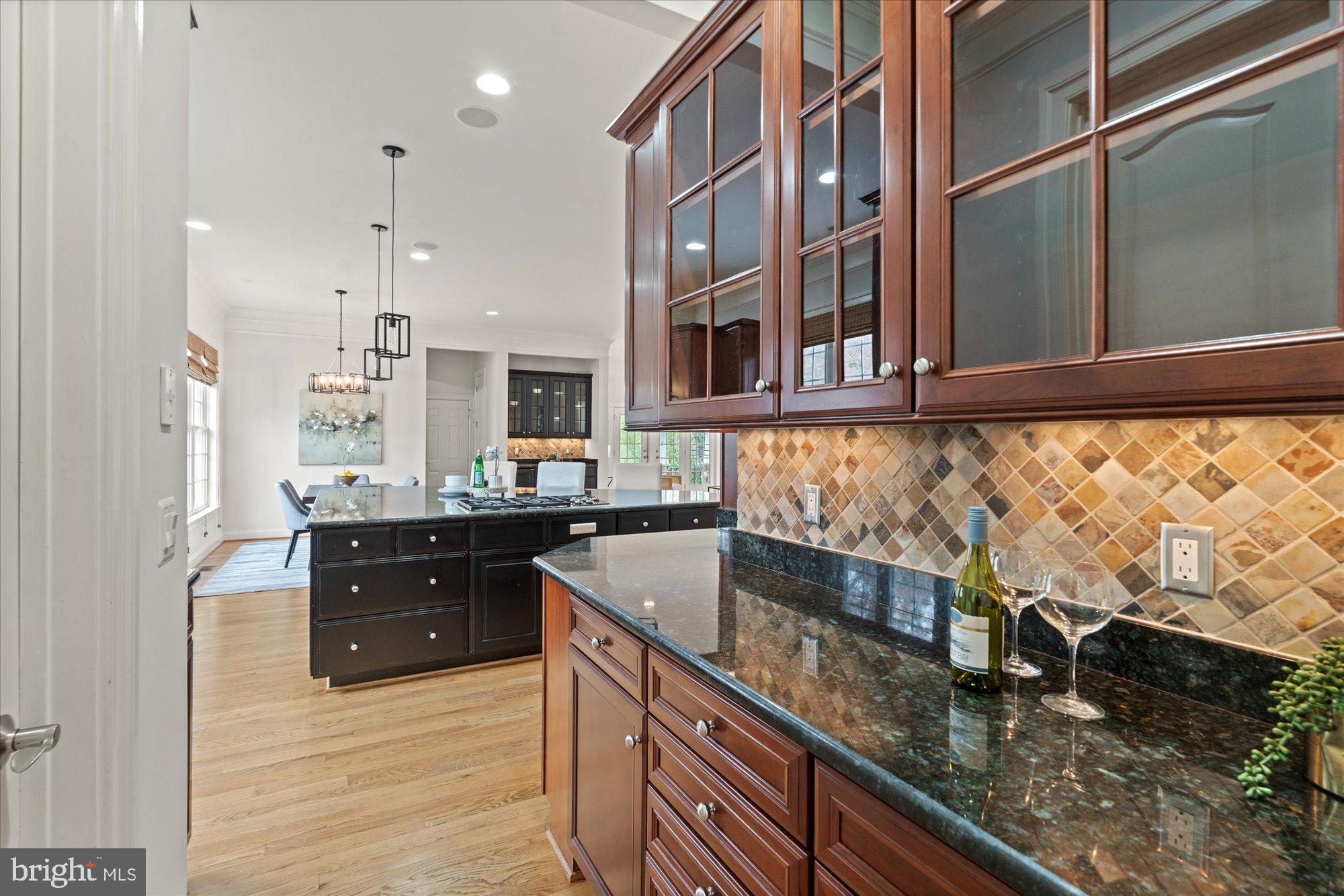 PLYMOUTH HAVEN - Residential