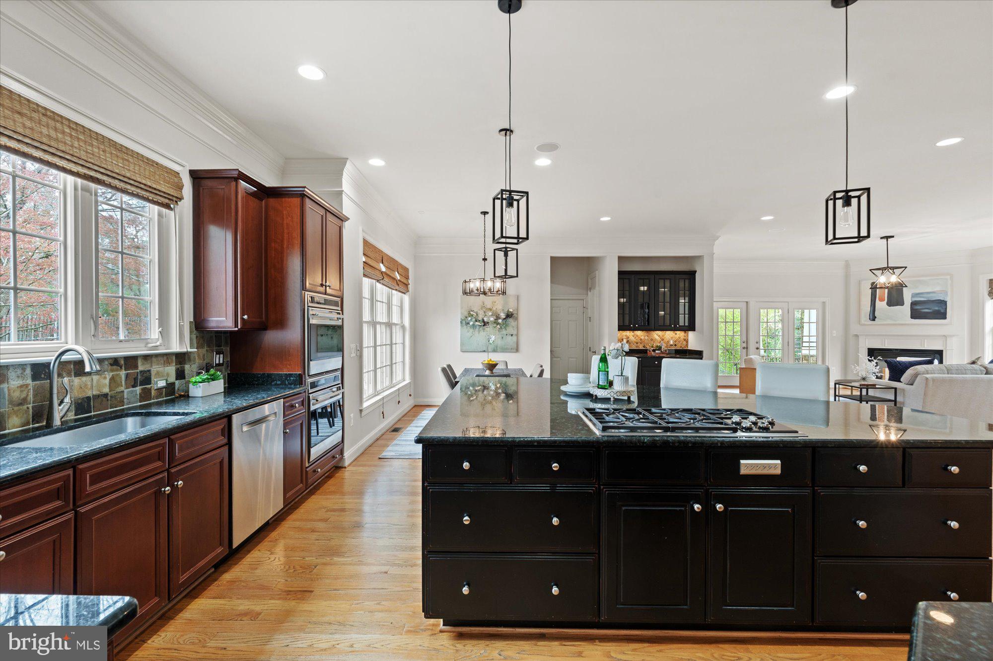 PLYMOUTH HAVEN - Residential