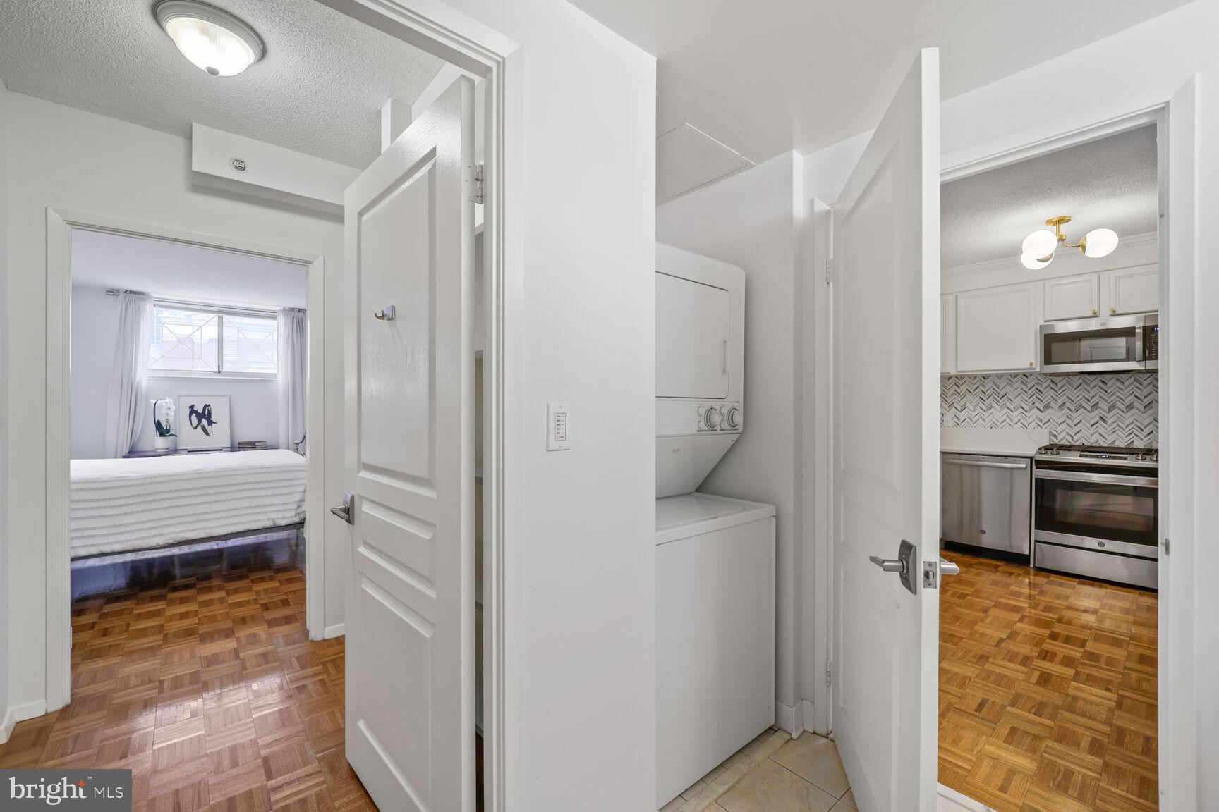 CRESCENT PLAZA - Residential