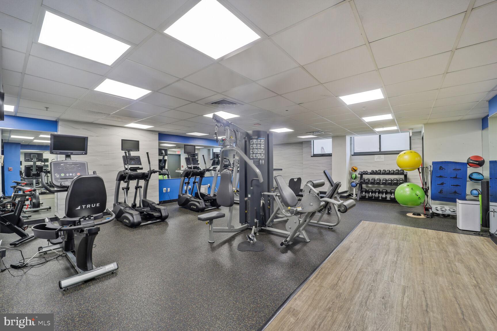 CRESCENT PLAZA - Residential