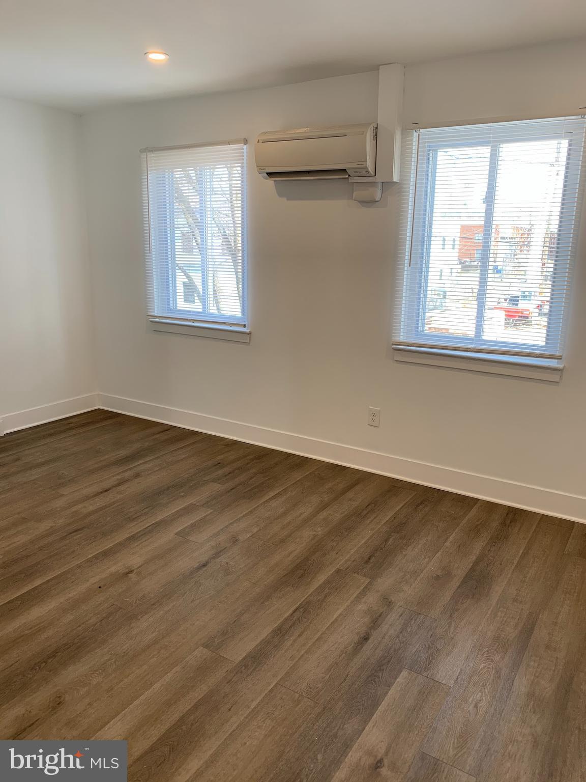 1543 1ST STREET SW 2ND FLOOR