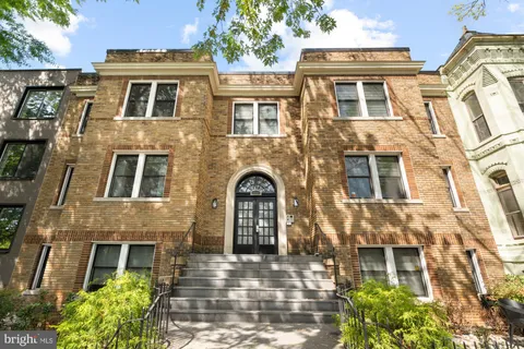 317 3rd Street SE Unit 25, Washington, DC 20003 - MLS#: DCDC2196060