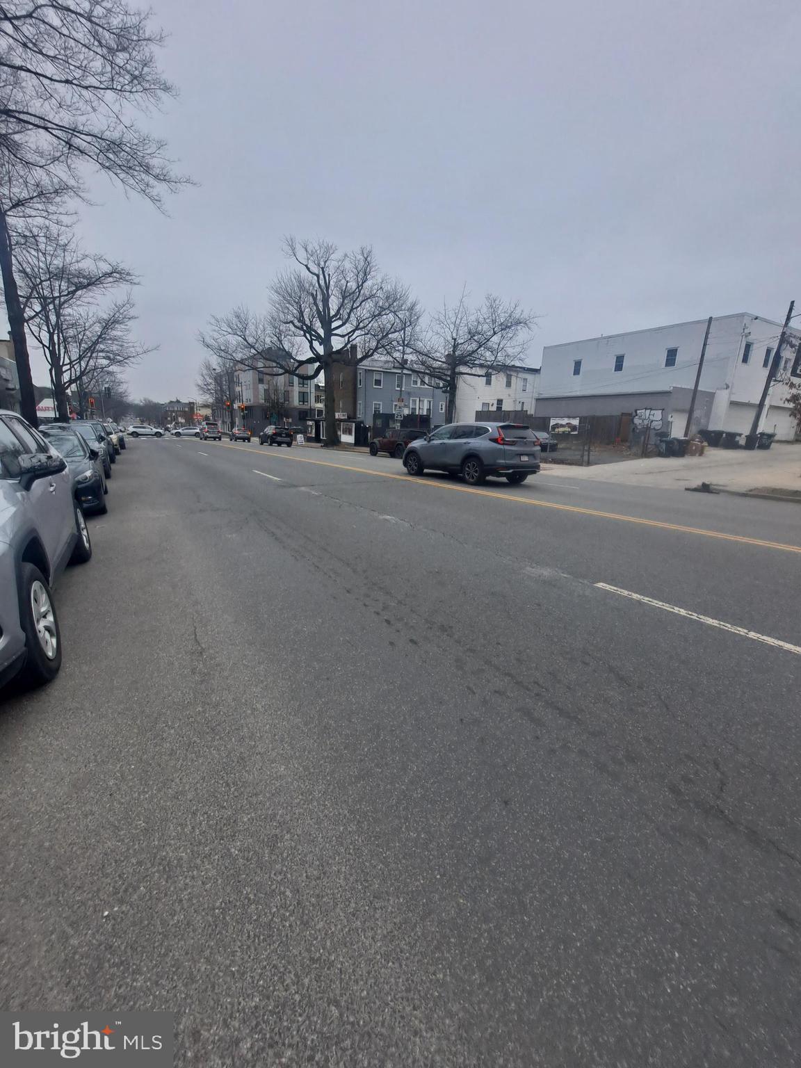 PETWORTH - Commercial Sale