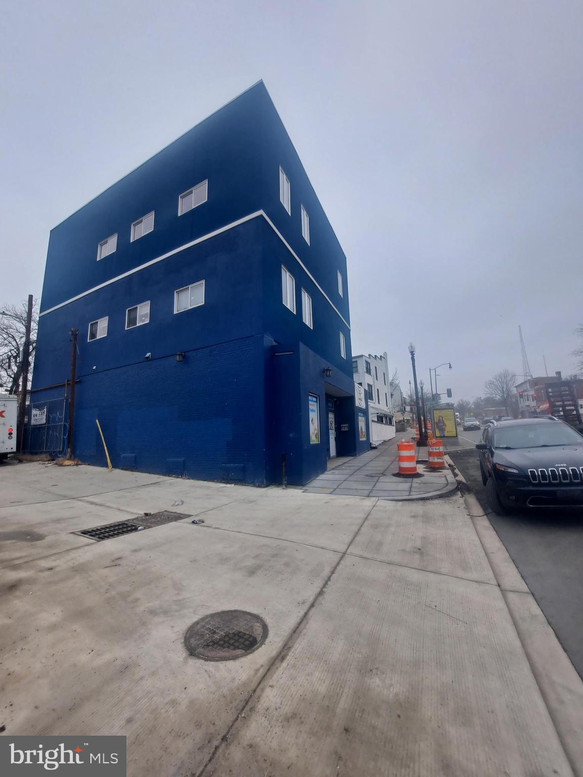 PETWORTH - Commercial Sale