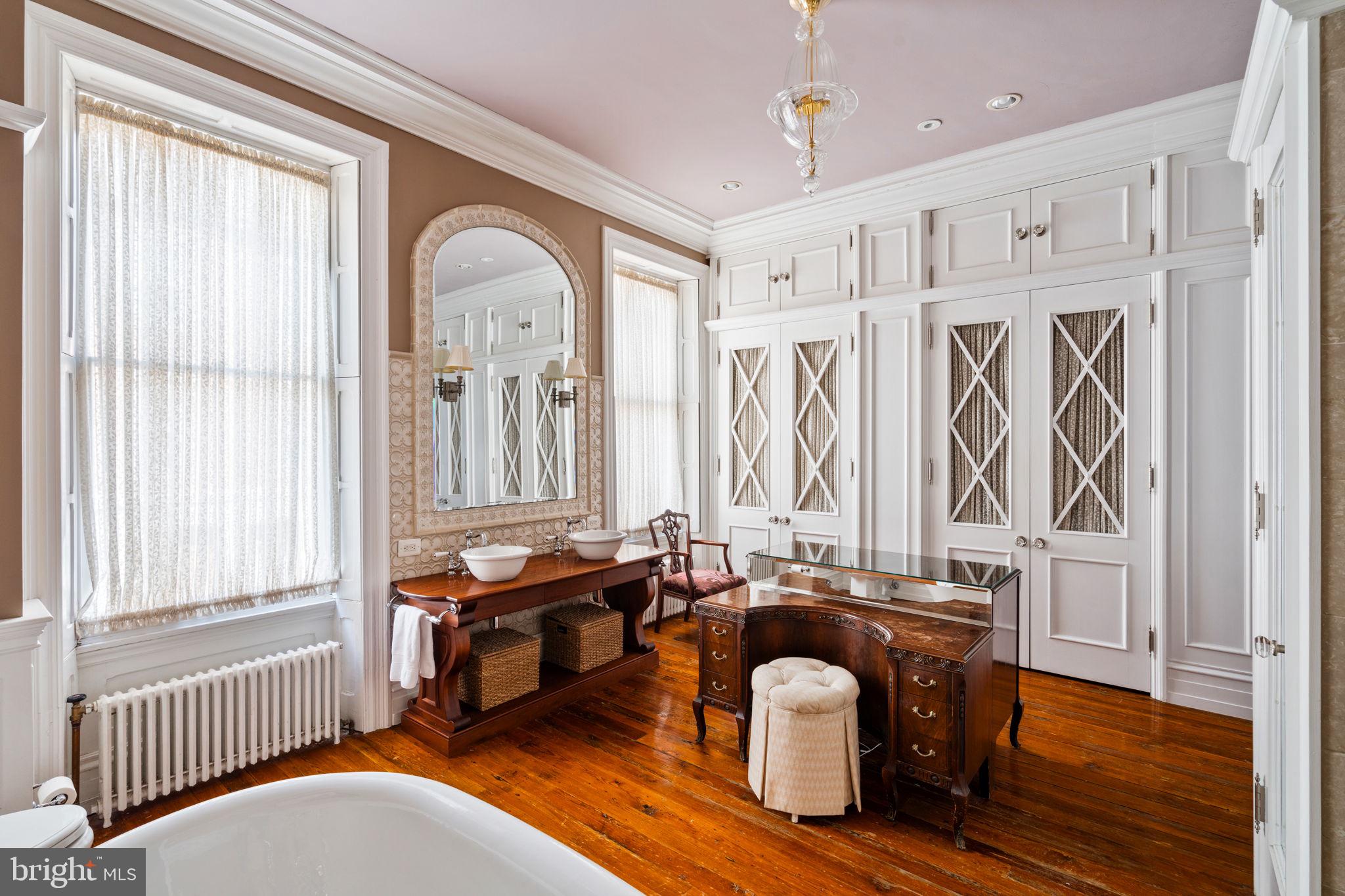 RITTENHOUSE SQUARE - Residential