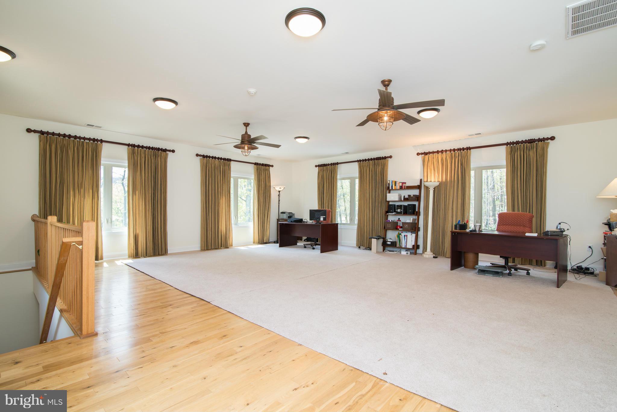 THE WOODS RESORT - Residential Lease