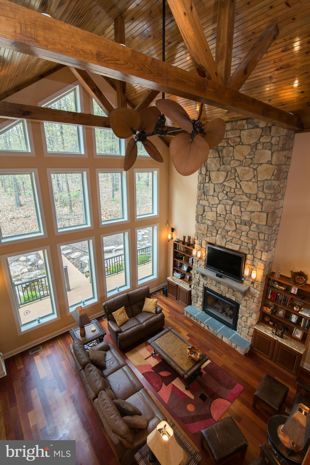 THE WOODS RESORT - Residential Lease