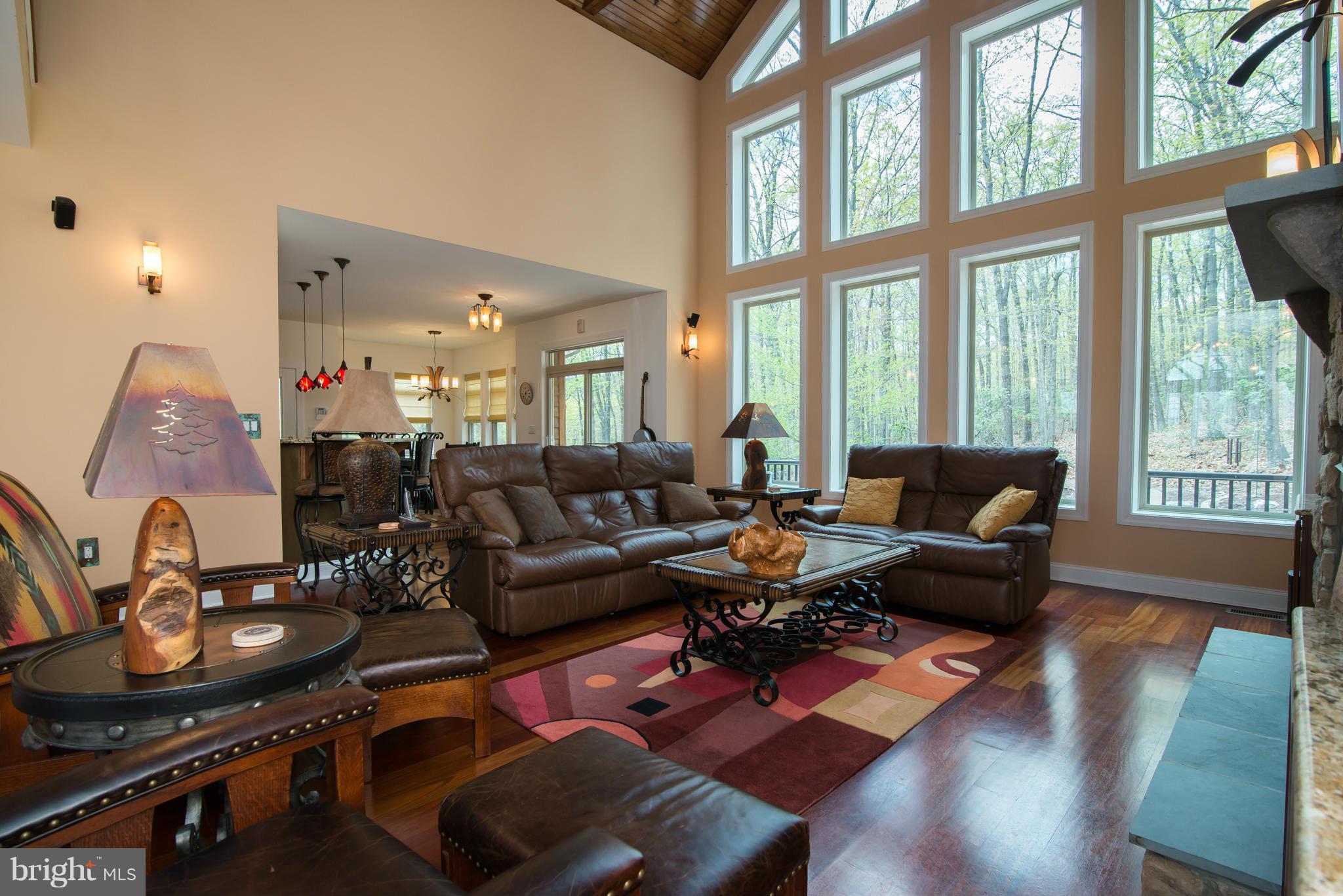 THE WOODS RESORT - Residential Lease