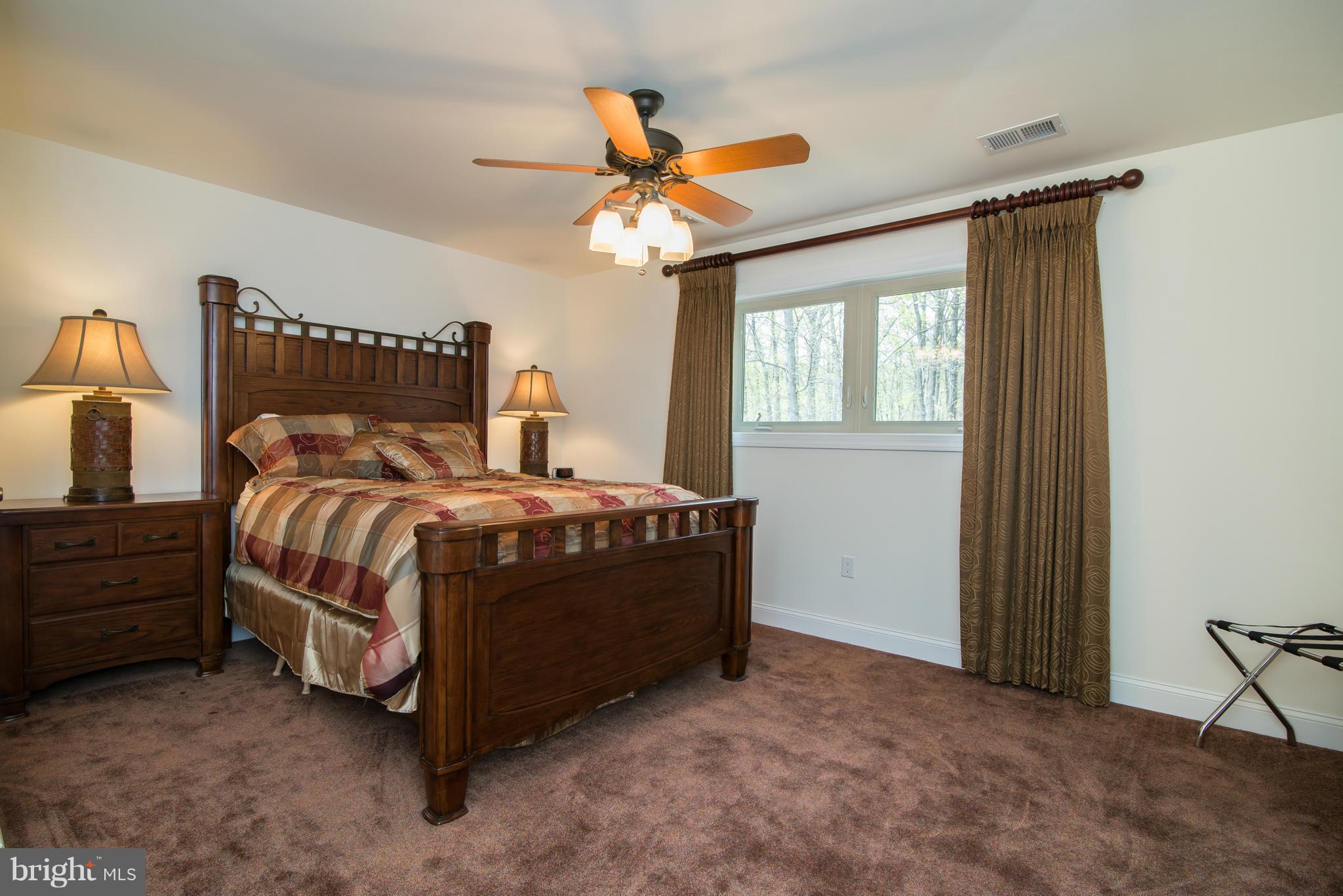 THE WOODS RESORT - Residential Lease