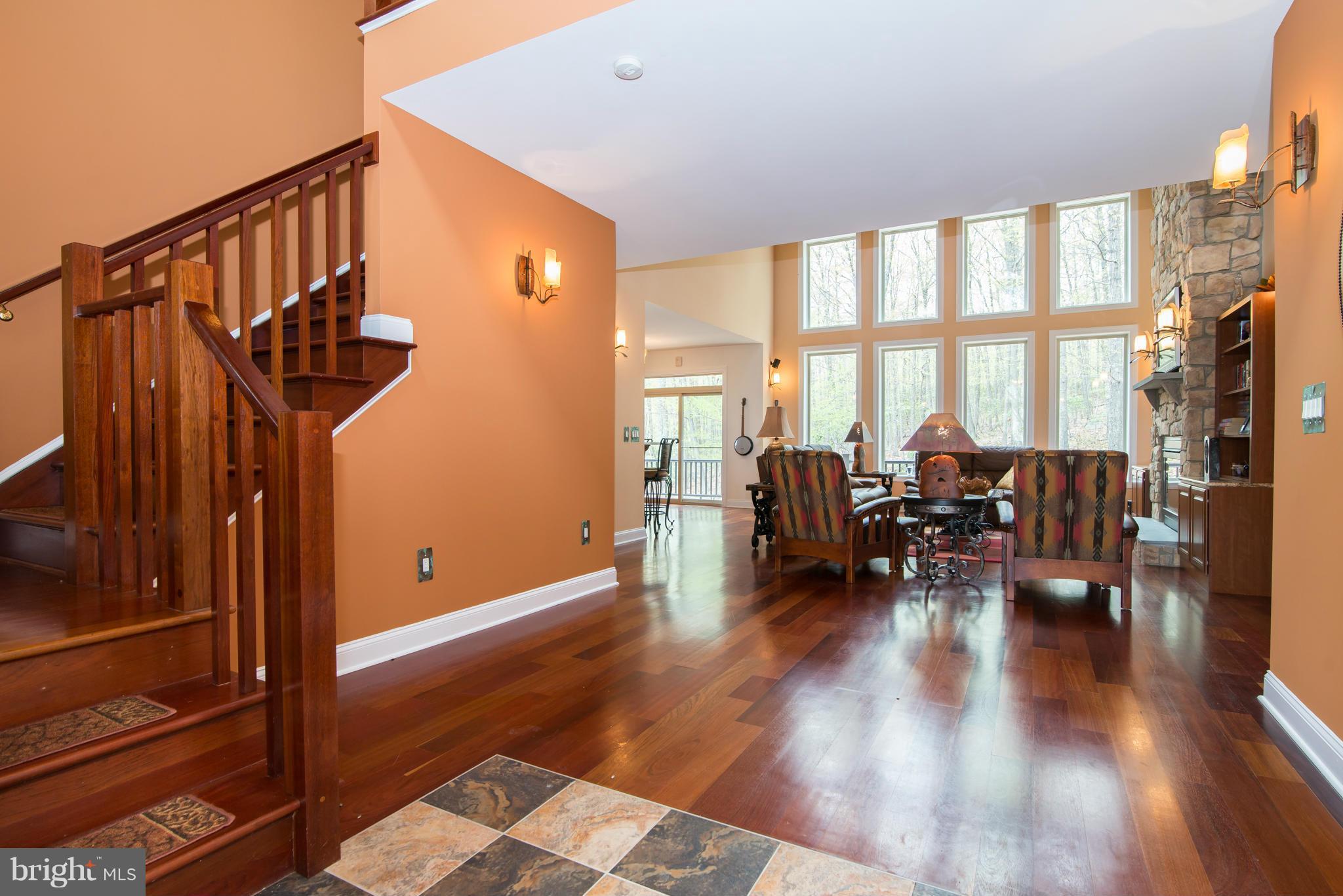 THE WOODS RESORT - Residential Lease